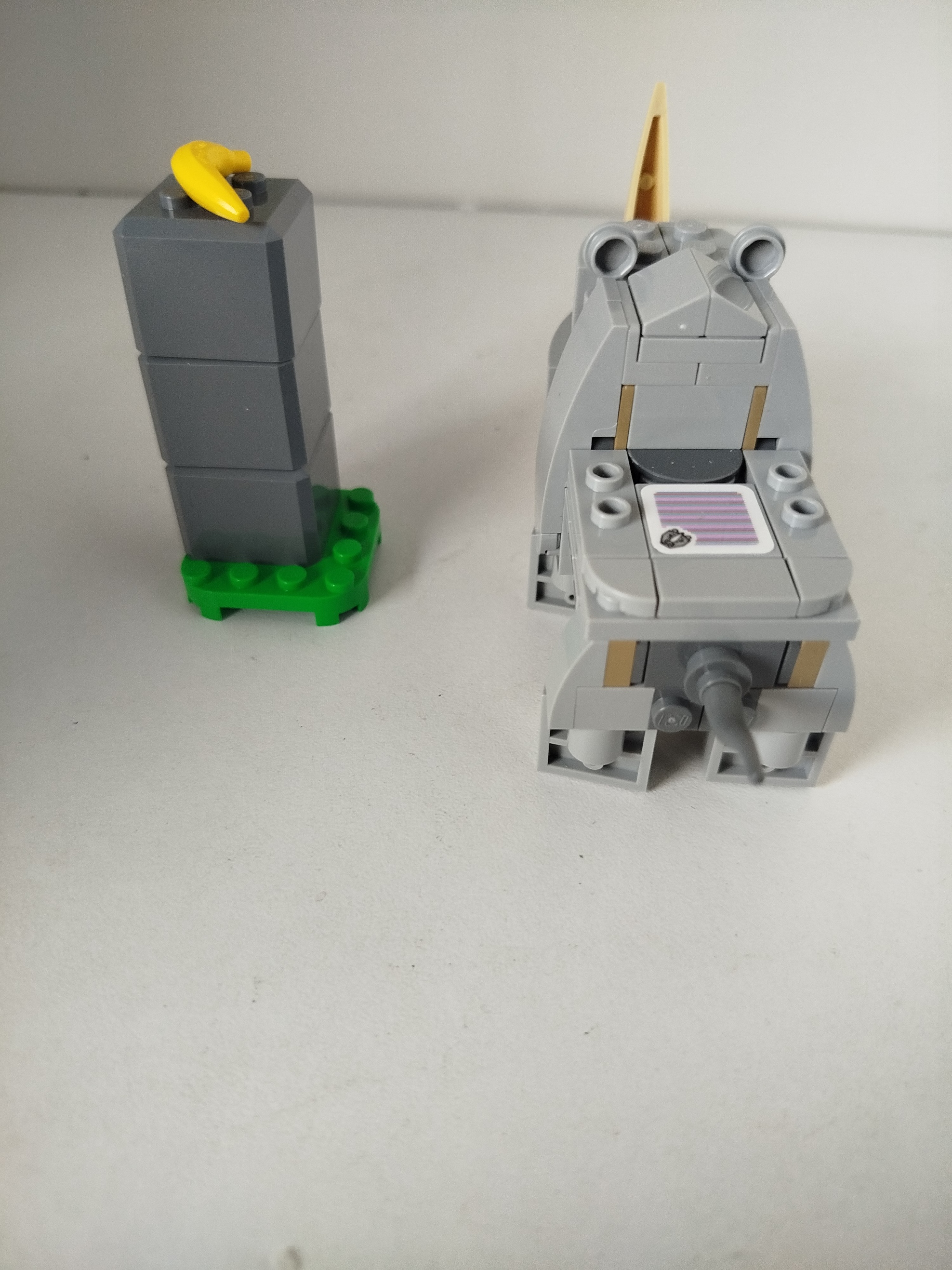 Lego 71420 - Super Mario Set de Expansión : Rambi, el rinoceronte - Ya Armado.
