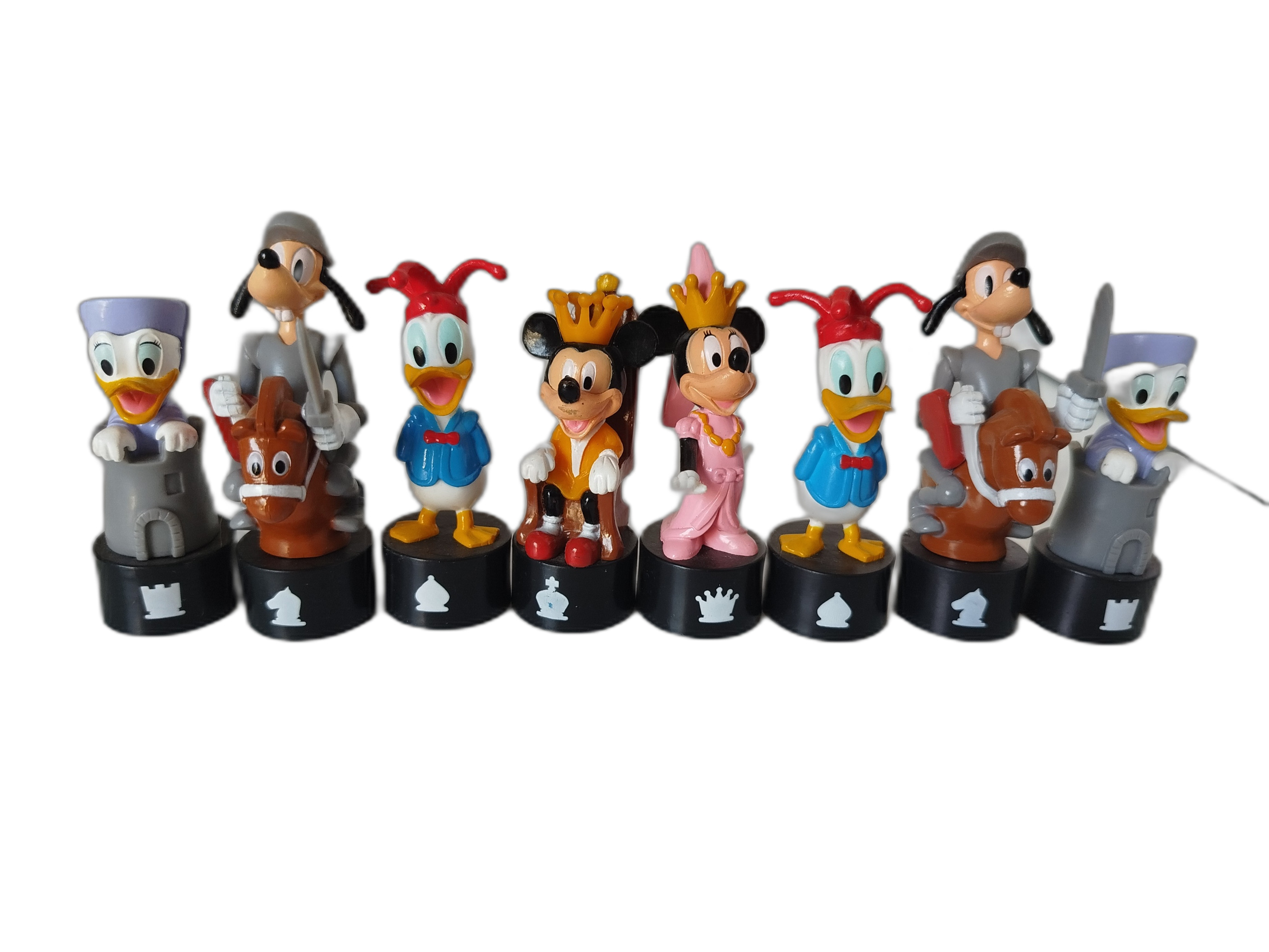 Lote de fichas de ajedrez de Disney - Falta una sola ficha (peon negro - Pluto) -  tiene una ficha adicional (rey negro)