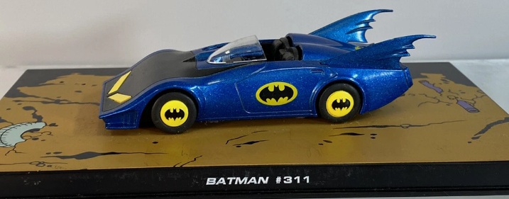 Batman Automobilia - BATMAN  311 - Escala 1:43 fabricado en metal fundido, incluye revista con historia del modelo