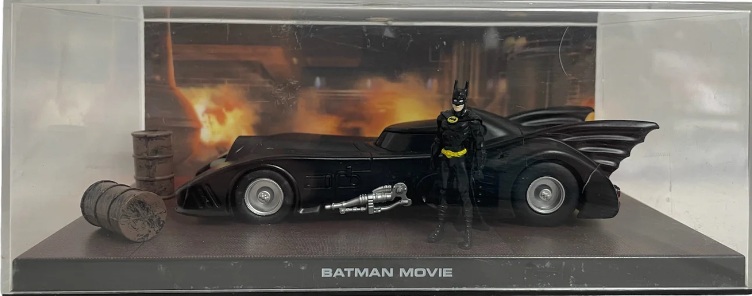 Batman Automobilia - BATMAN MOVIE - Escala 1:43 fabricado en metal fundido, incluye revista con historia del modelo