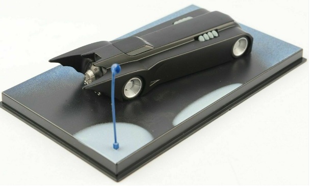 Batman Automobilia - BATMAN THE ANIMATED SERIES - Escala 1:43 fabricado en metal fundido, incluye revista con historia del modelo