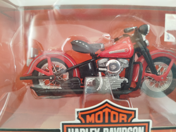 Motocicleta Harley Davidson marca maisto.