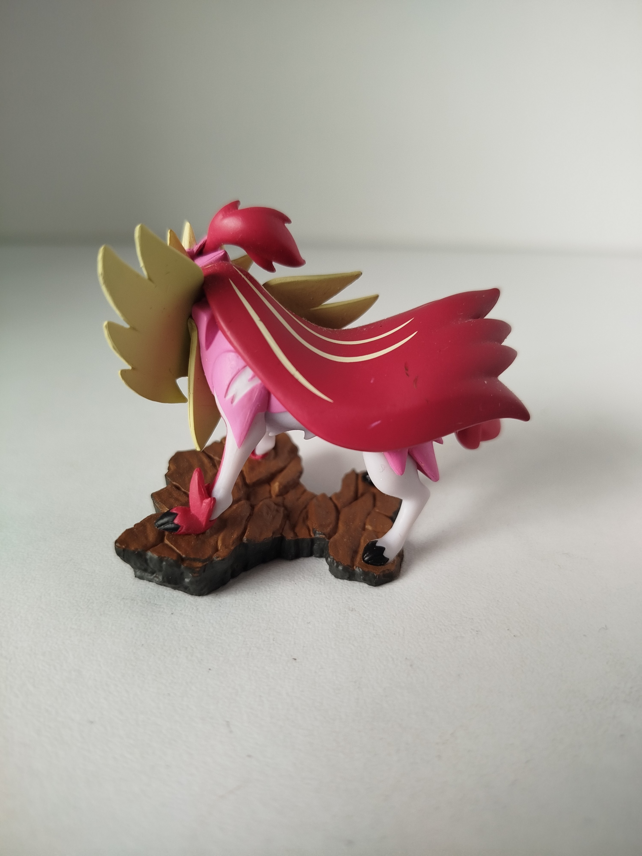 Zamazenta en su forma Shiny (variocolor)
