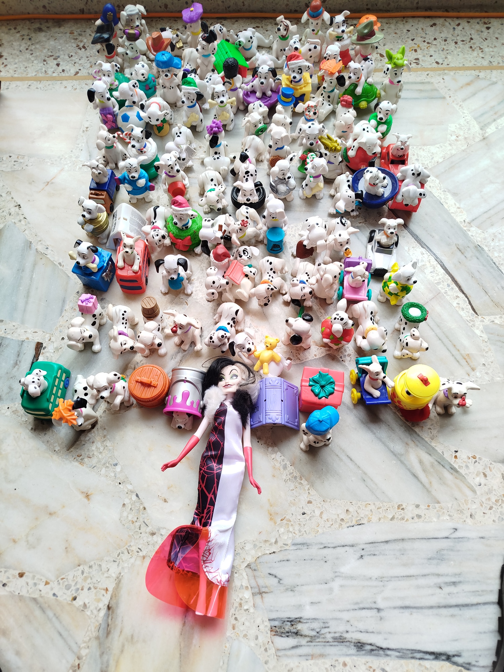 Colección completa de 101 Dálmatas mas Cruella de Vil