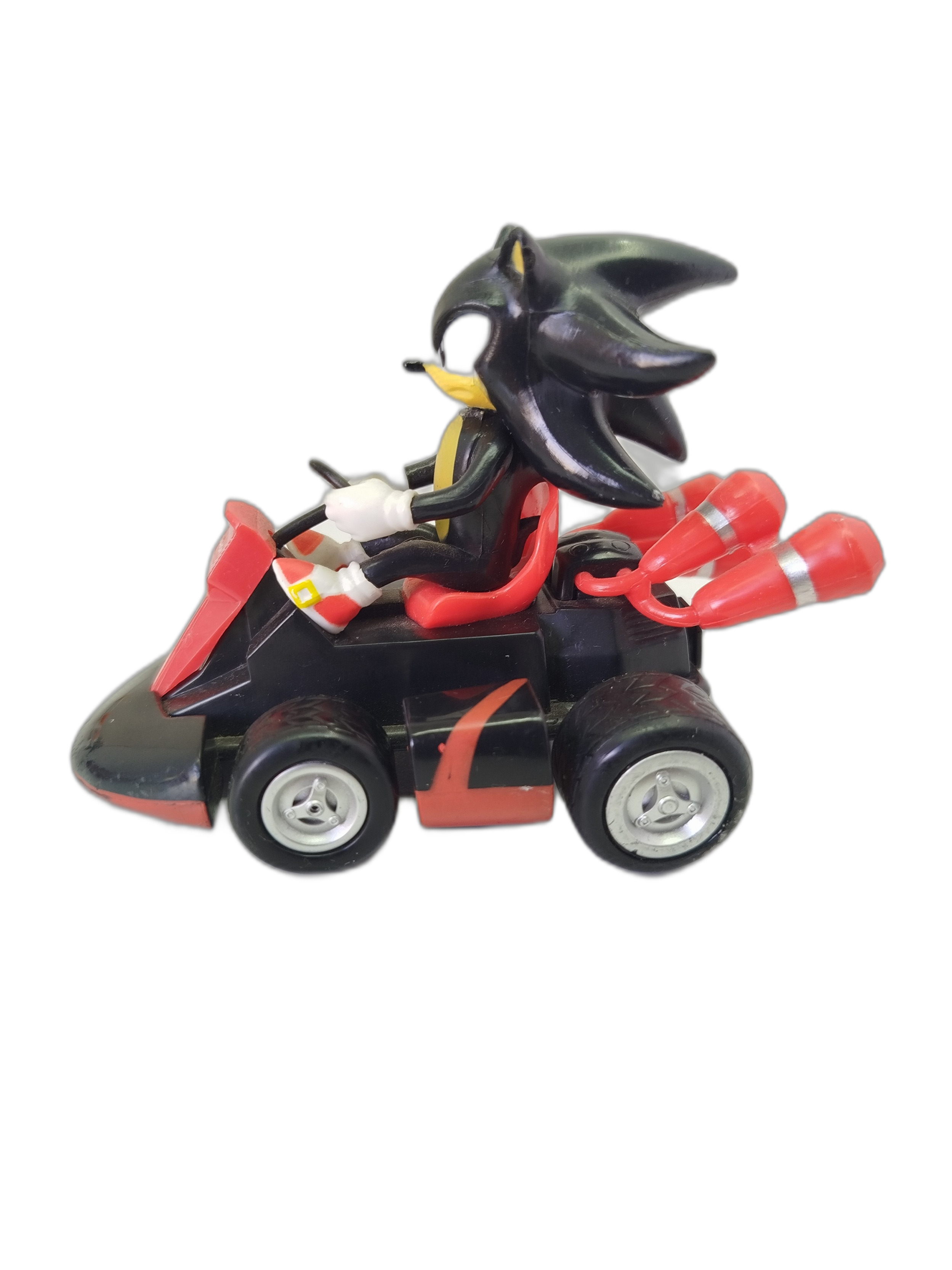 Sonic - Shadow the Hedgehog en su Kart
