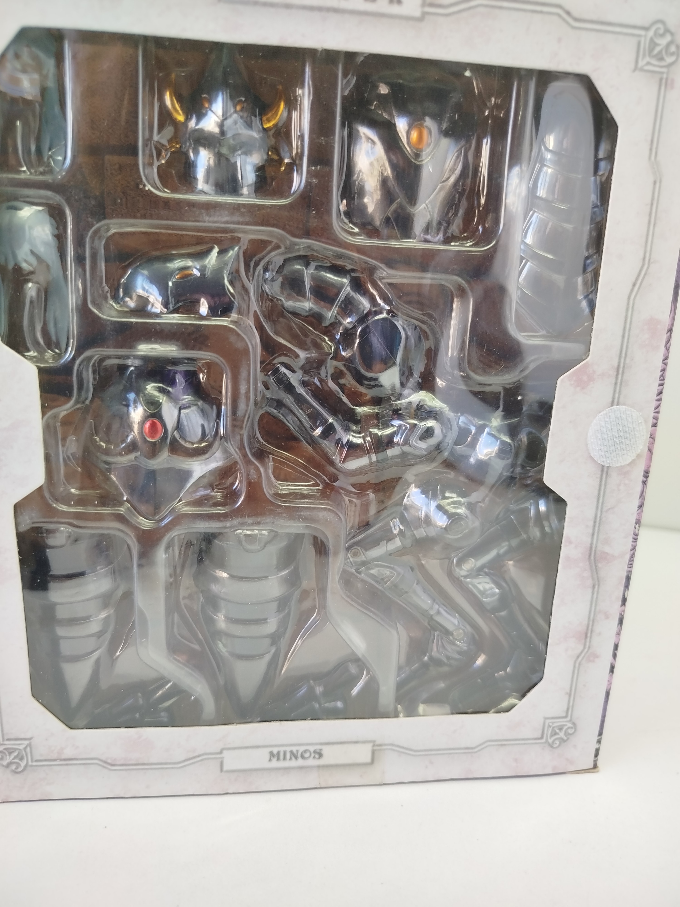 villanos de la saga de Hades - Minos de Grifo, uno de los Tres Jueces del Infierno, perteneciente a la línea clásica Saint Cloth Myth (1.0) de la marca Bandai