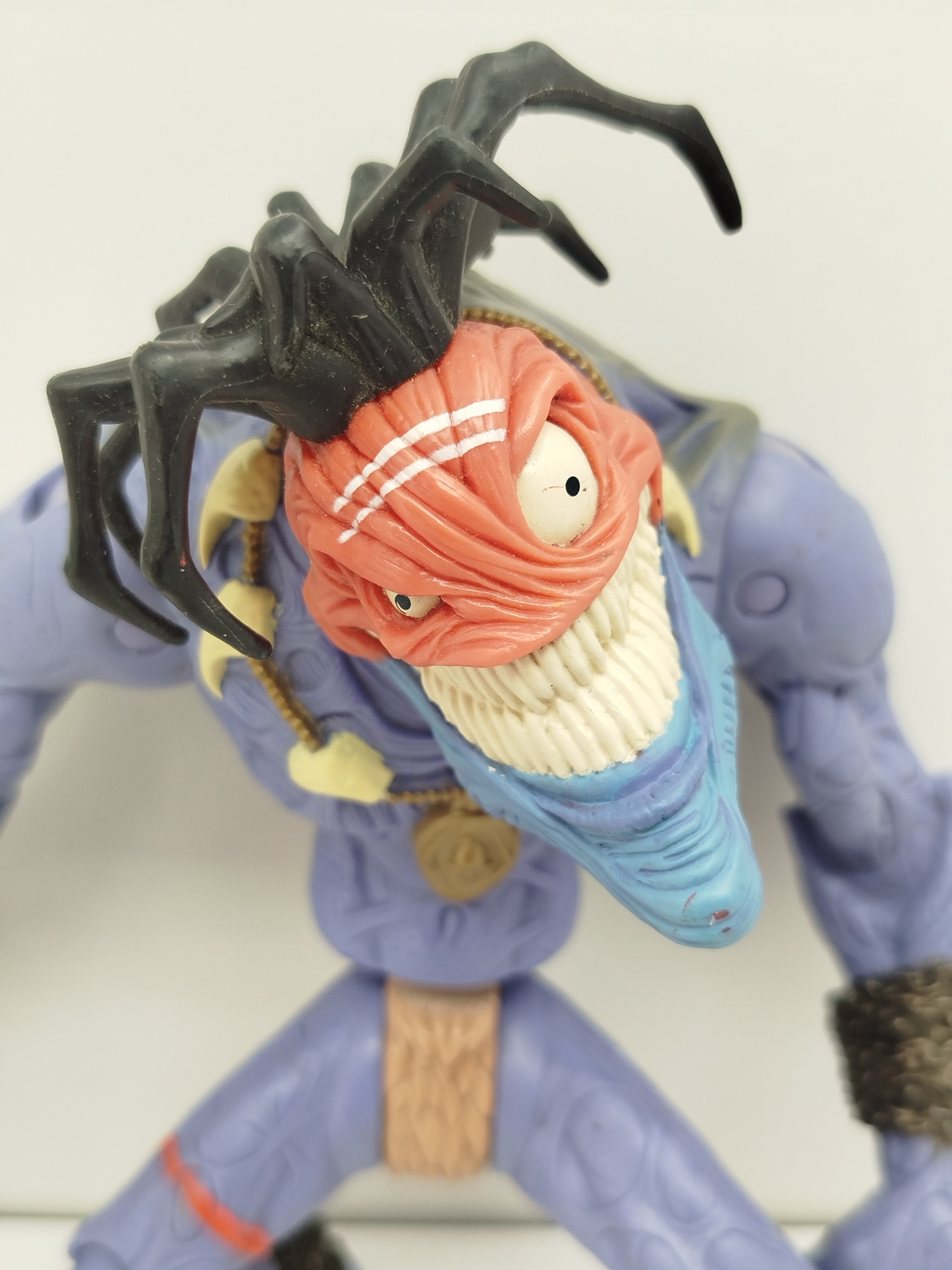 SMALL SOLDIERS - Insaniac, personaje de los Gorgonites.
