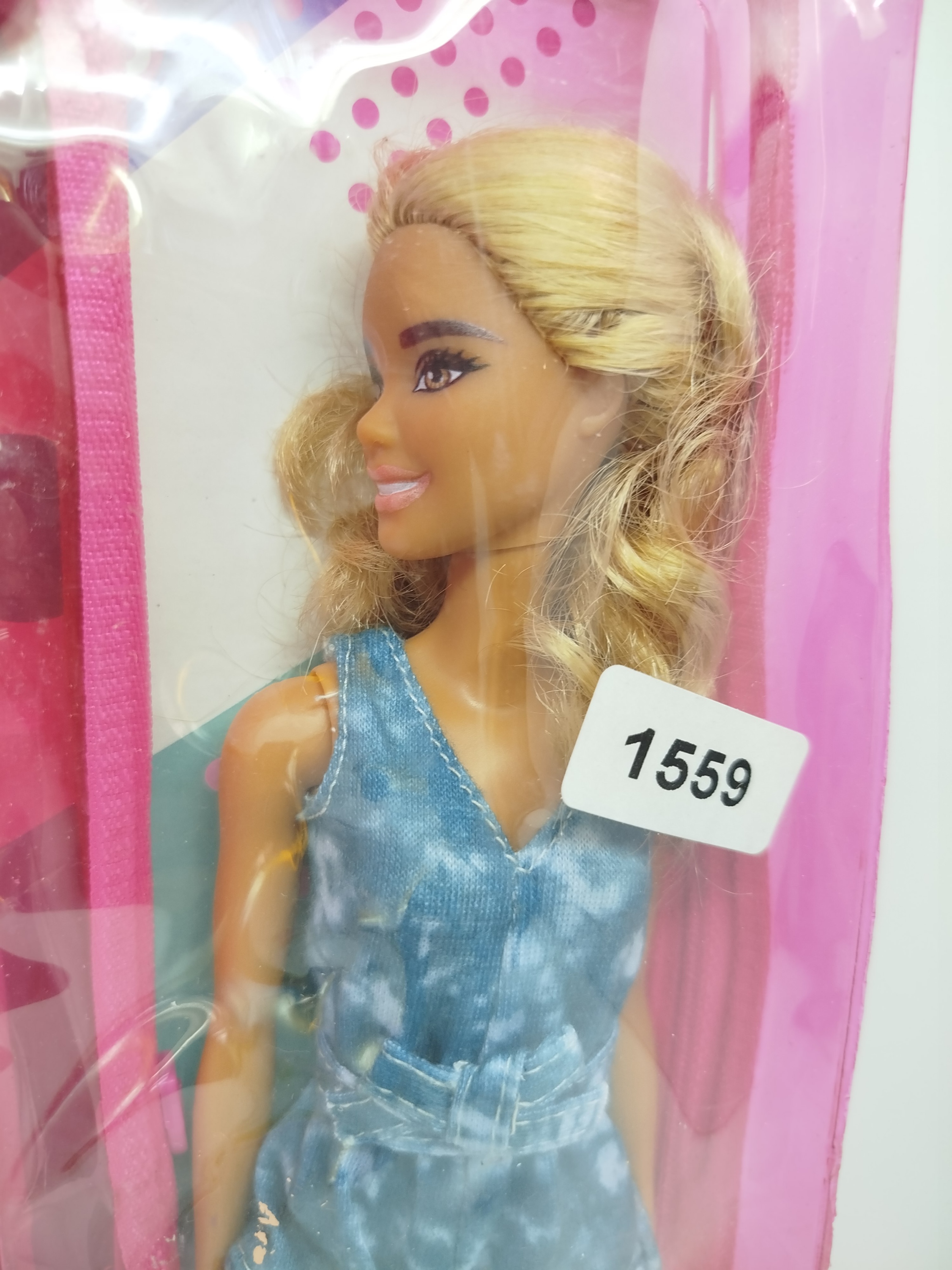 Barbie  - Fashionista Doll  # 173