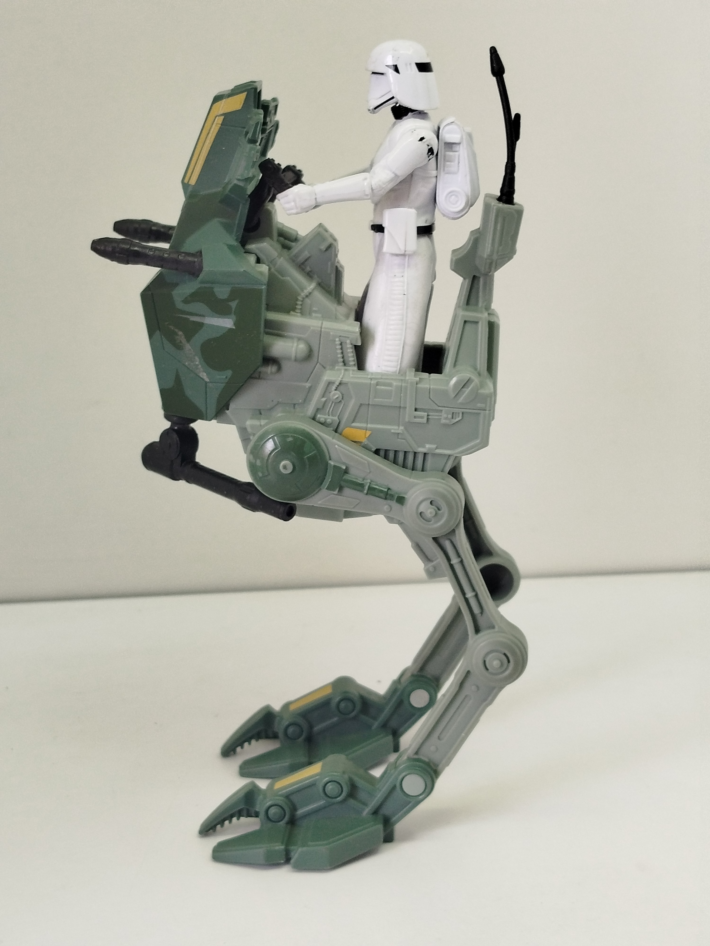 STAR WARS - The Force Awakens Assault Walker - Sargento Stortrooper de la Primera Orden