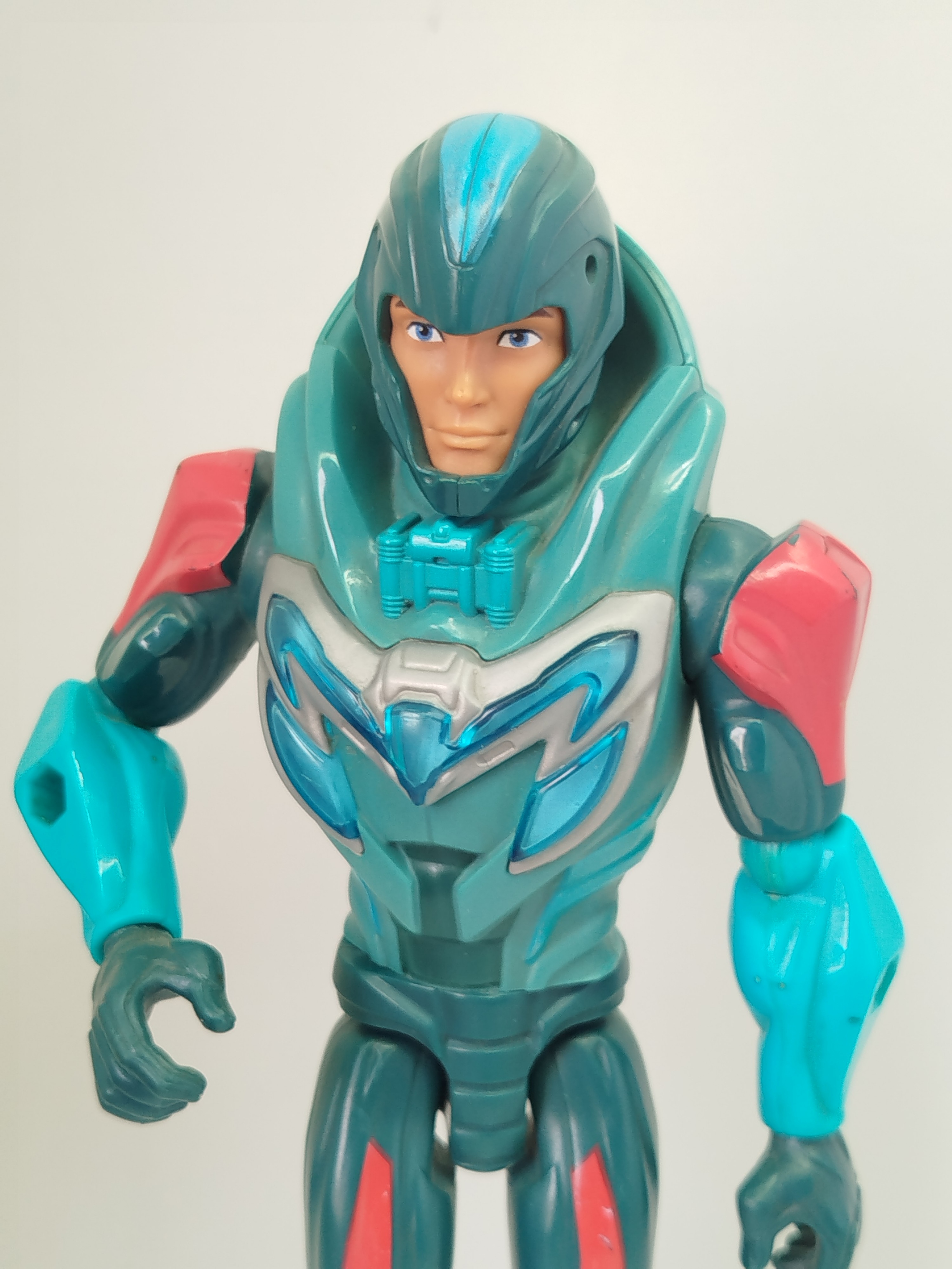Max Steel: Ataque de Vuelo (Flight Attack), perteneciente a la línea Connect-Tek. Corresponde a la etapa del reboot o reinicio animado del personaje