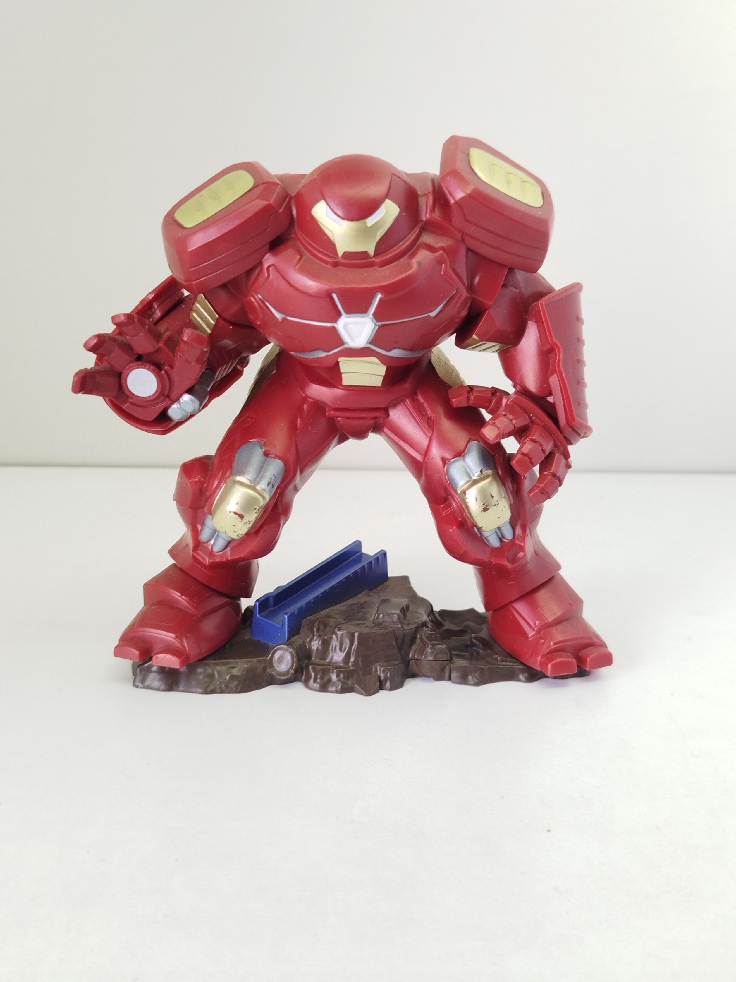Hulkbuster Smart Figure de la línea tecnológica Playmation Marvel Avengers