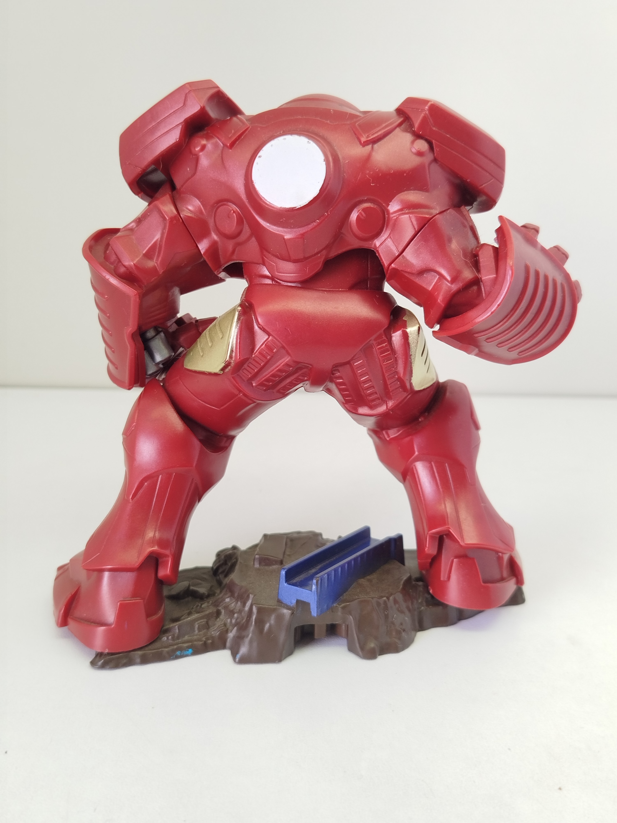 Hulkbuster Smart Figure de la línea tecnológica Playmation Marvel Avengers