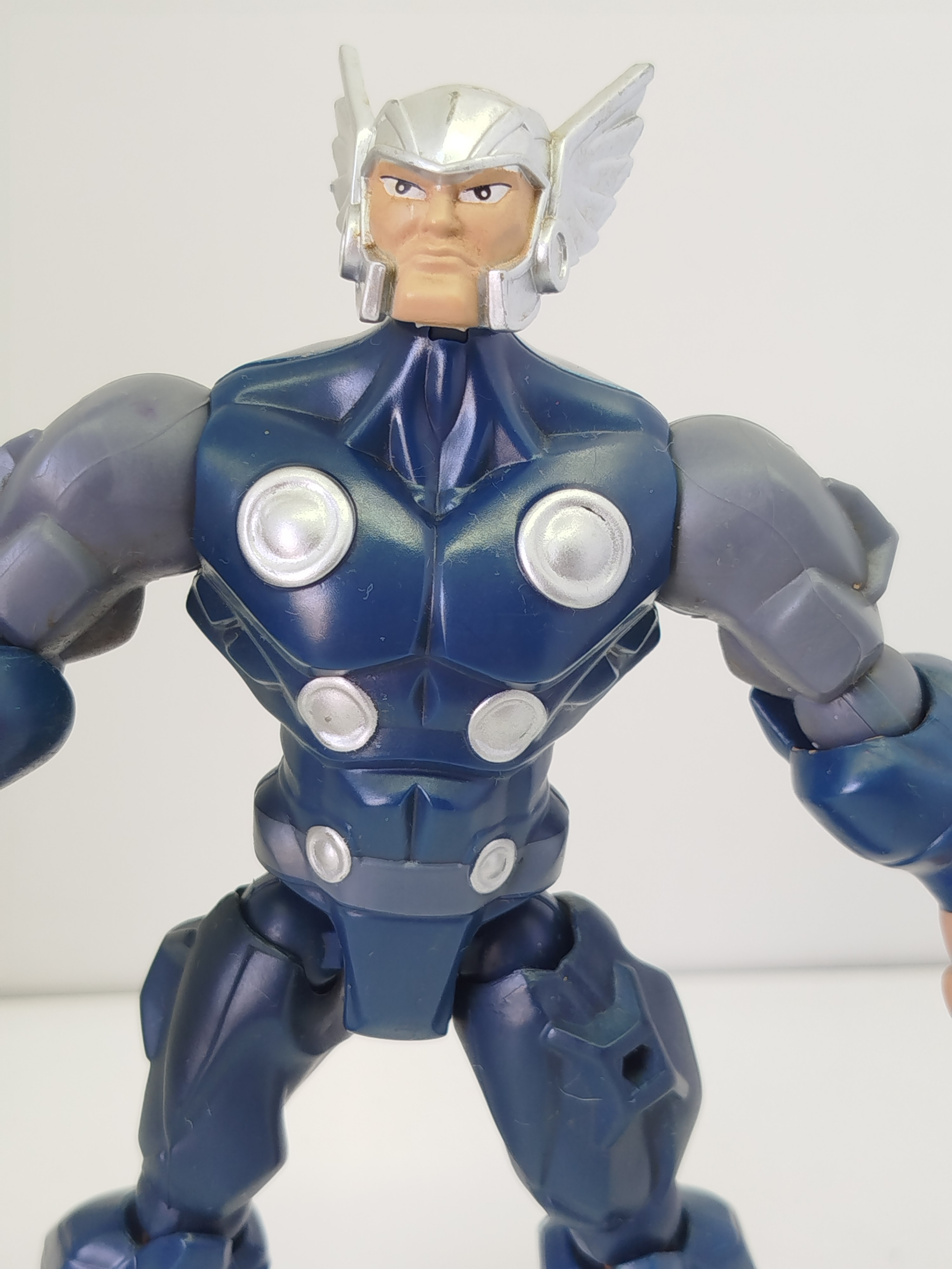 Thor de la línea Marvel Super Hero Mashers