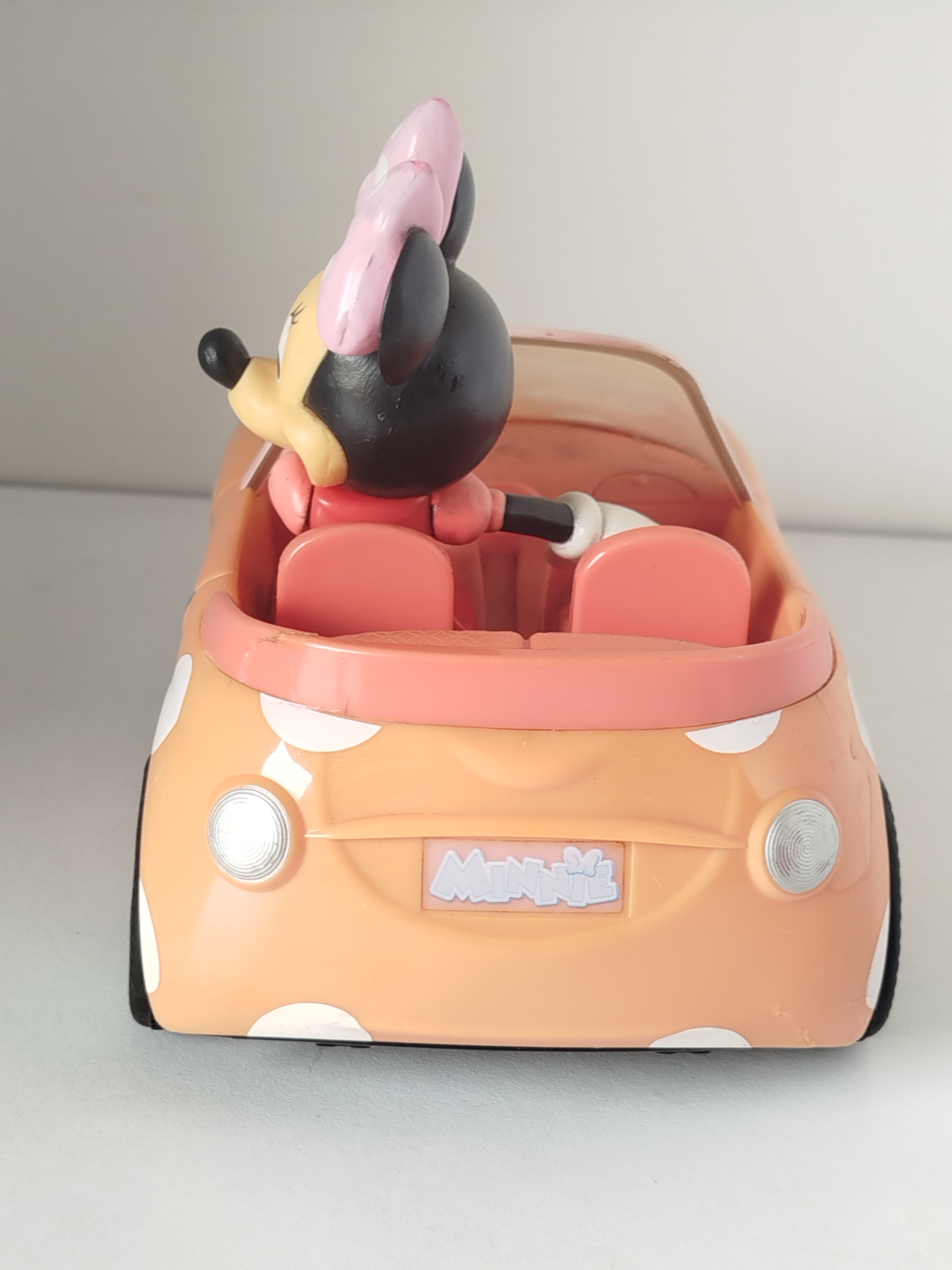 Coche Descapotable a Control Remoto de Minnie Mouse (Minnie Roadster) (Ver Video)
