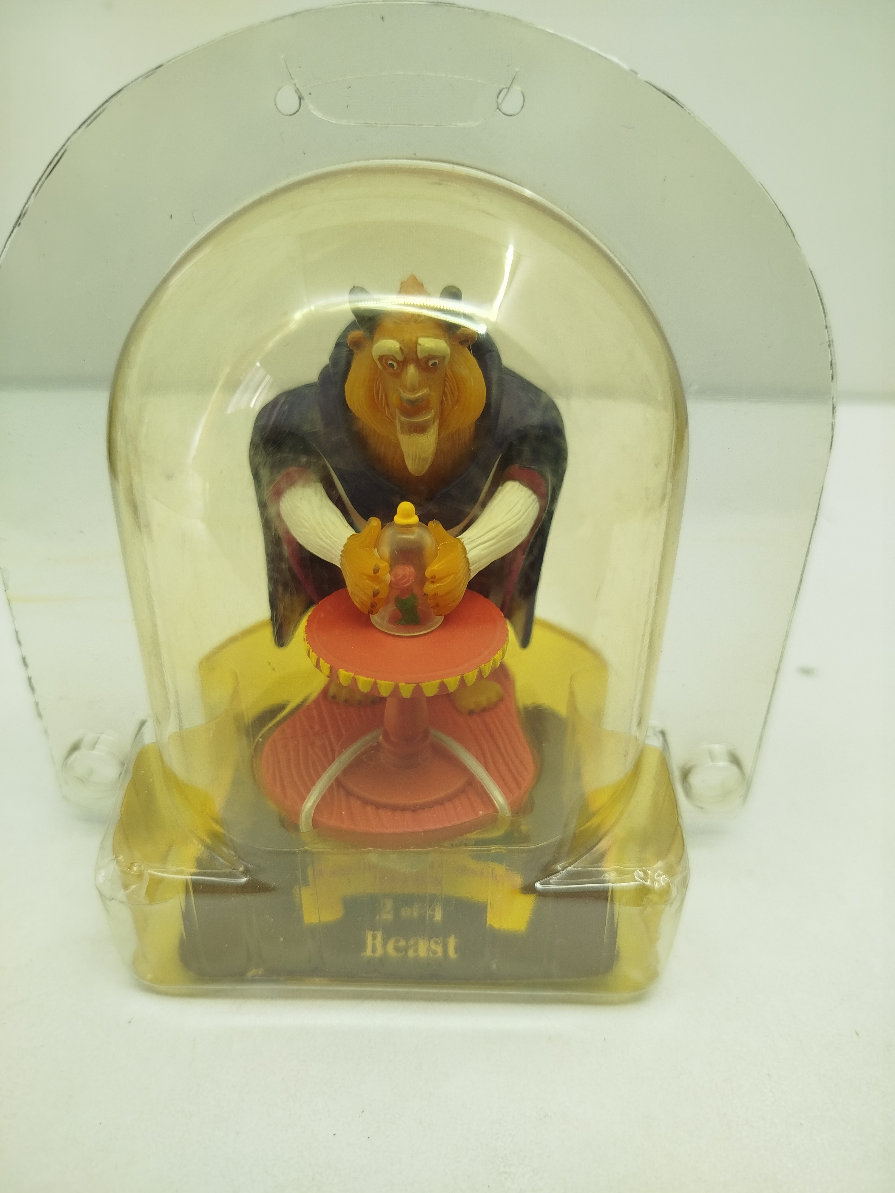 La Bestia, vintage de miniaturas interactivas. protegida dentro de su domo o burbuja plástica. (Ver Video)