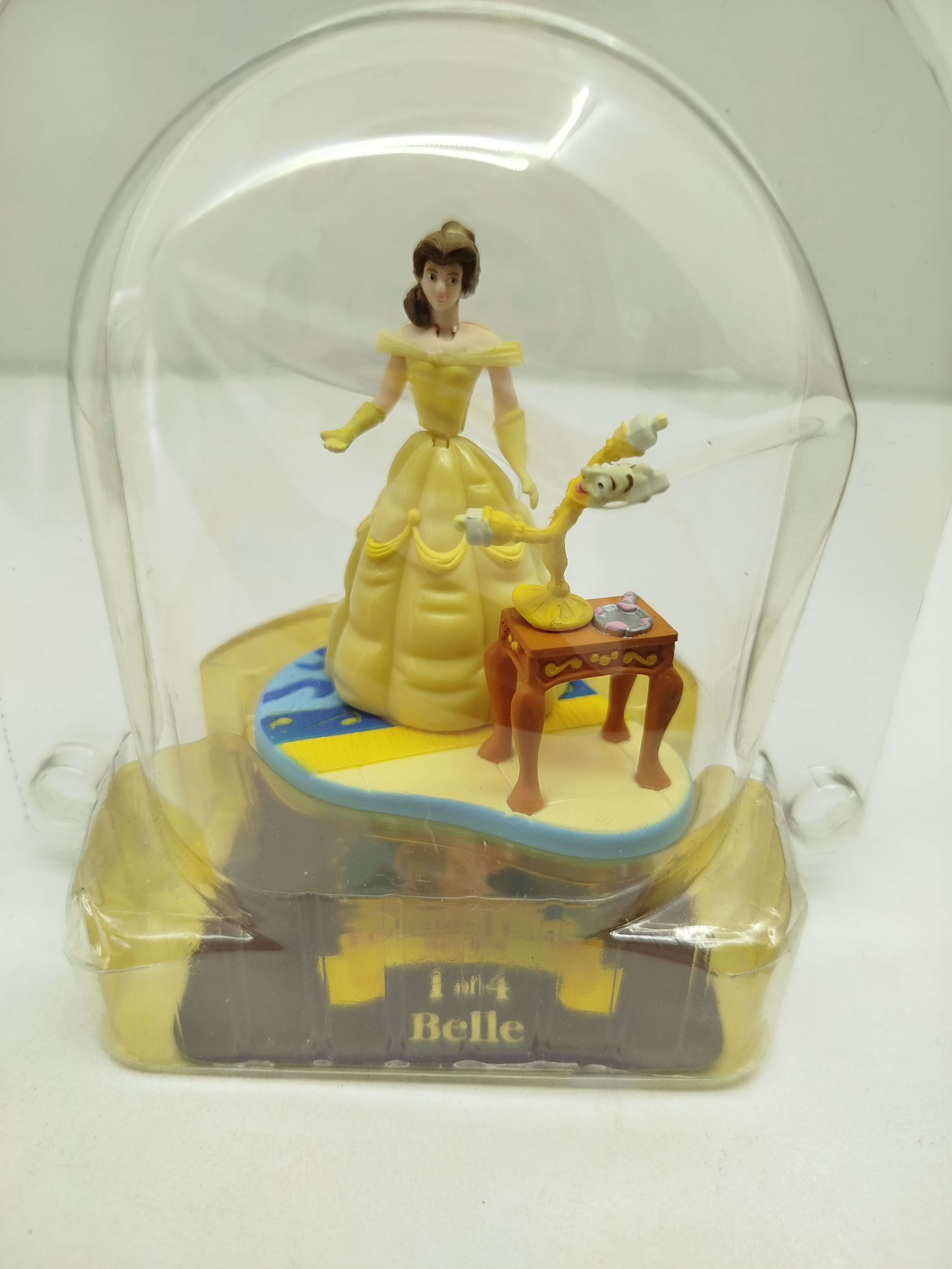 Bella, vintage de miniaturas interactivas.  protegida dentro de su domo o burbuja plástica. (Ver Video)