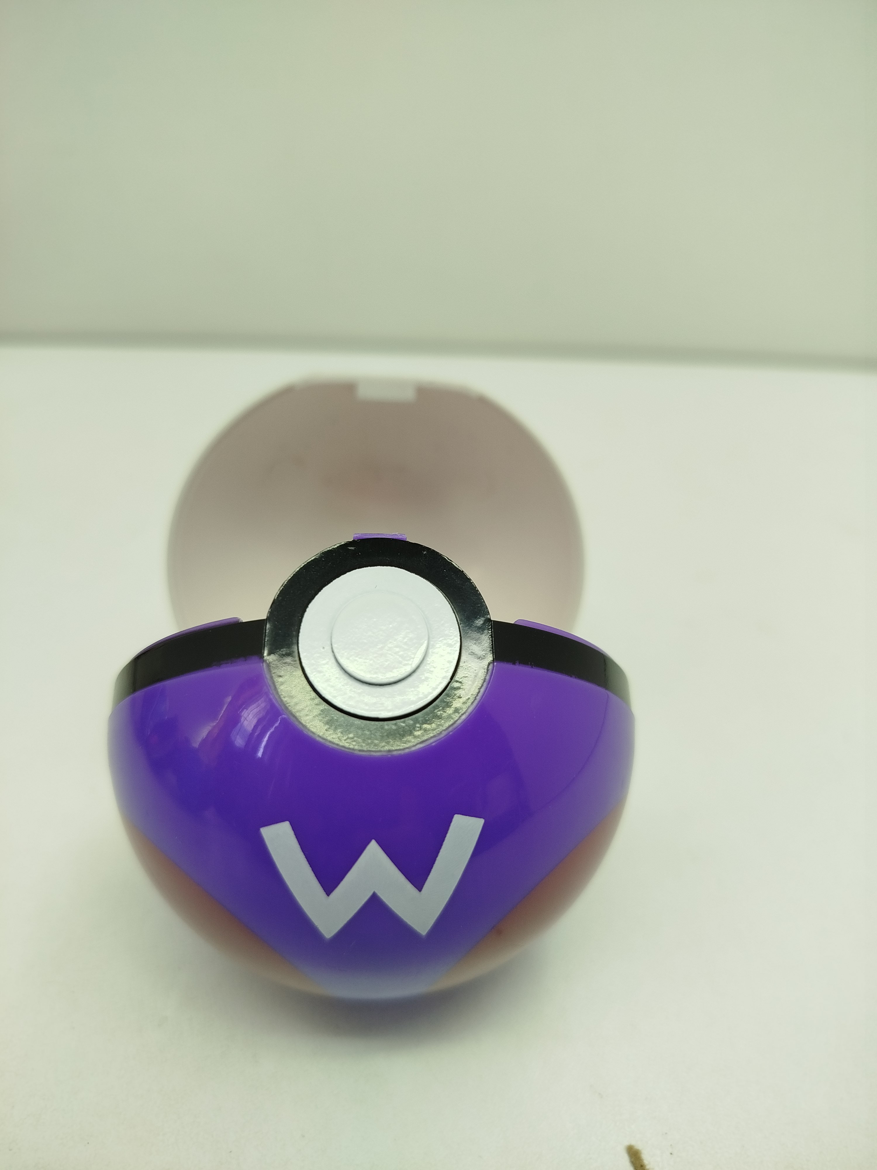 Master Ball de plástico coleccionable (o Pokébola sorpresa) incluye pokemones