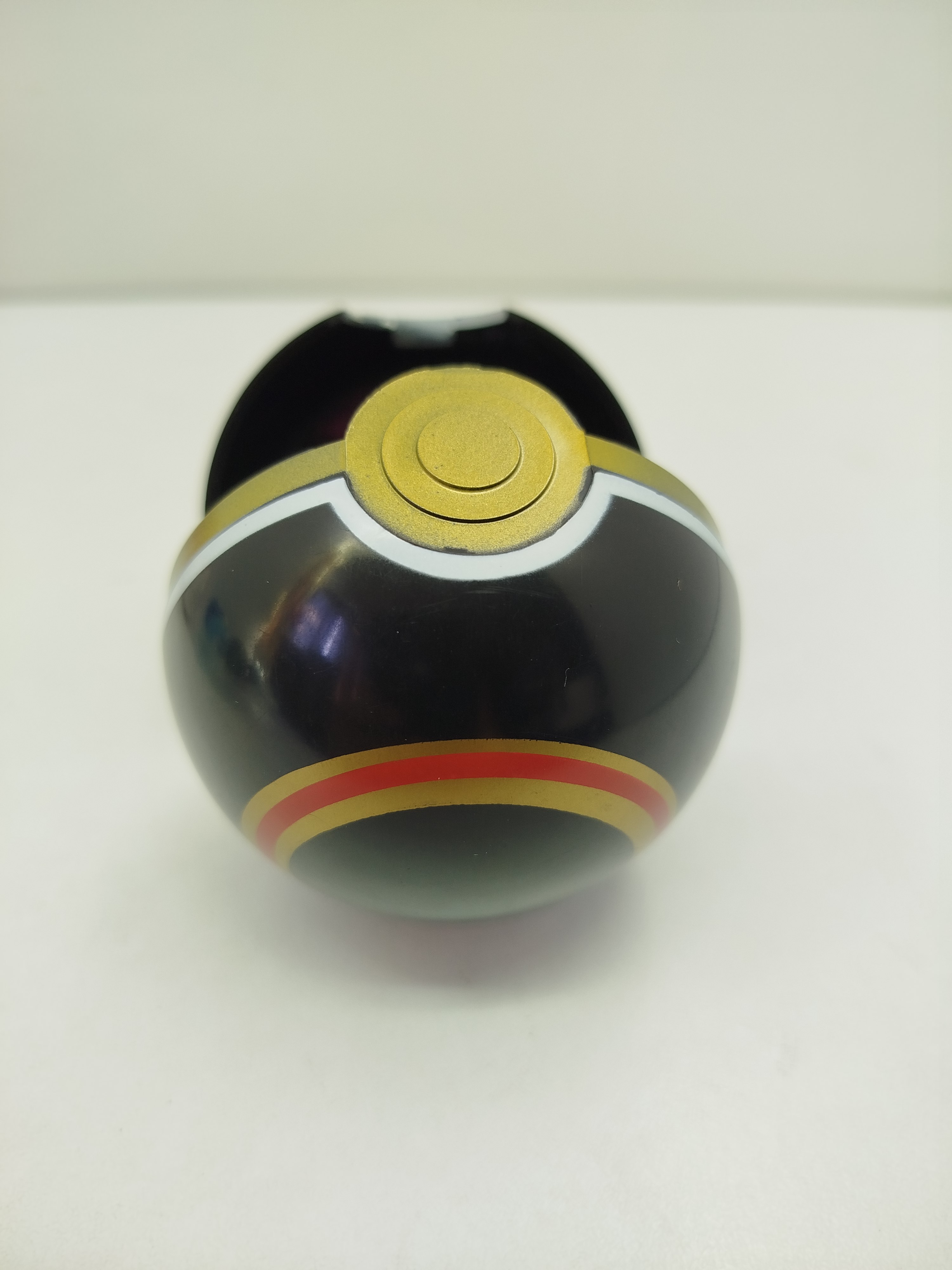 Master Ball de plástico coleccionable (o Pokébola sorpresa) incluye pokemones