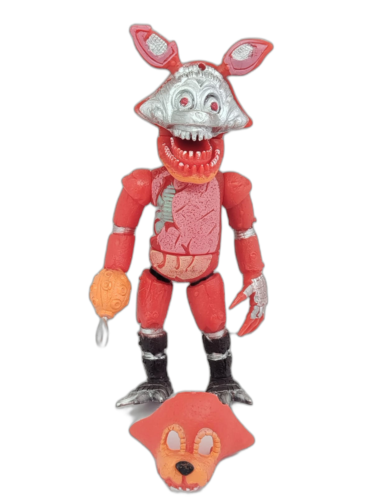 Five Nights at Freddy's - Nightmare Freddy, Nightmare Bonnie, un guardia de seguridad, Chica, Foxy y Springtrap, acompañados de cabezas o máscaras intercambiables