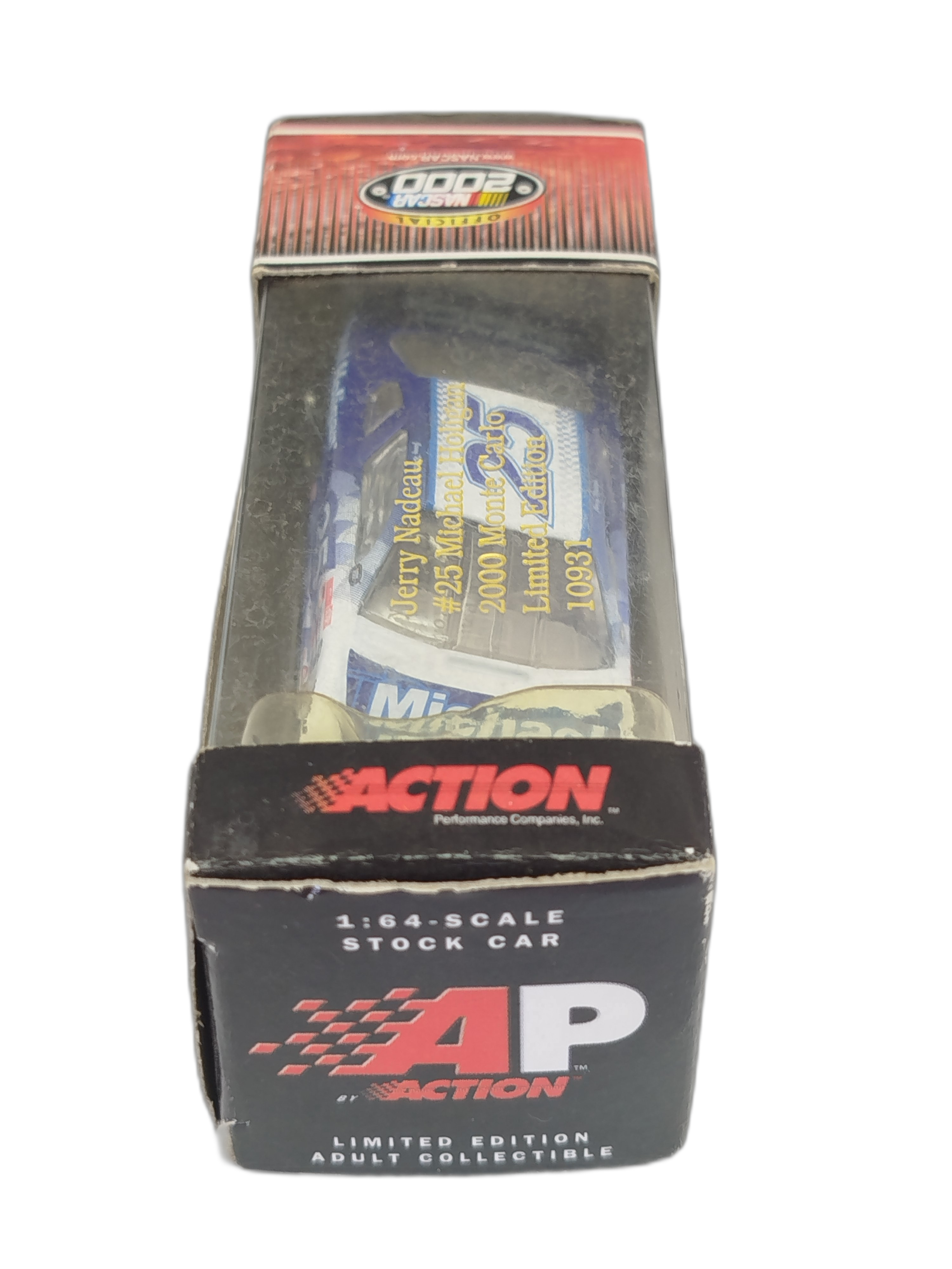 Carro Chevrolet Monte Carlo del año 2000 del piloto Jerry Nadeau (número 25), patrocinado por Michael Holigan y fabricado igualmente por Action Racing Collectibles