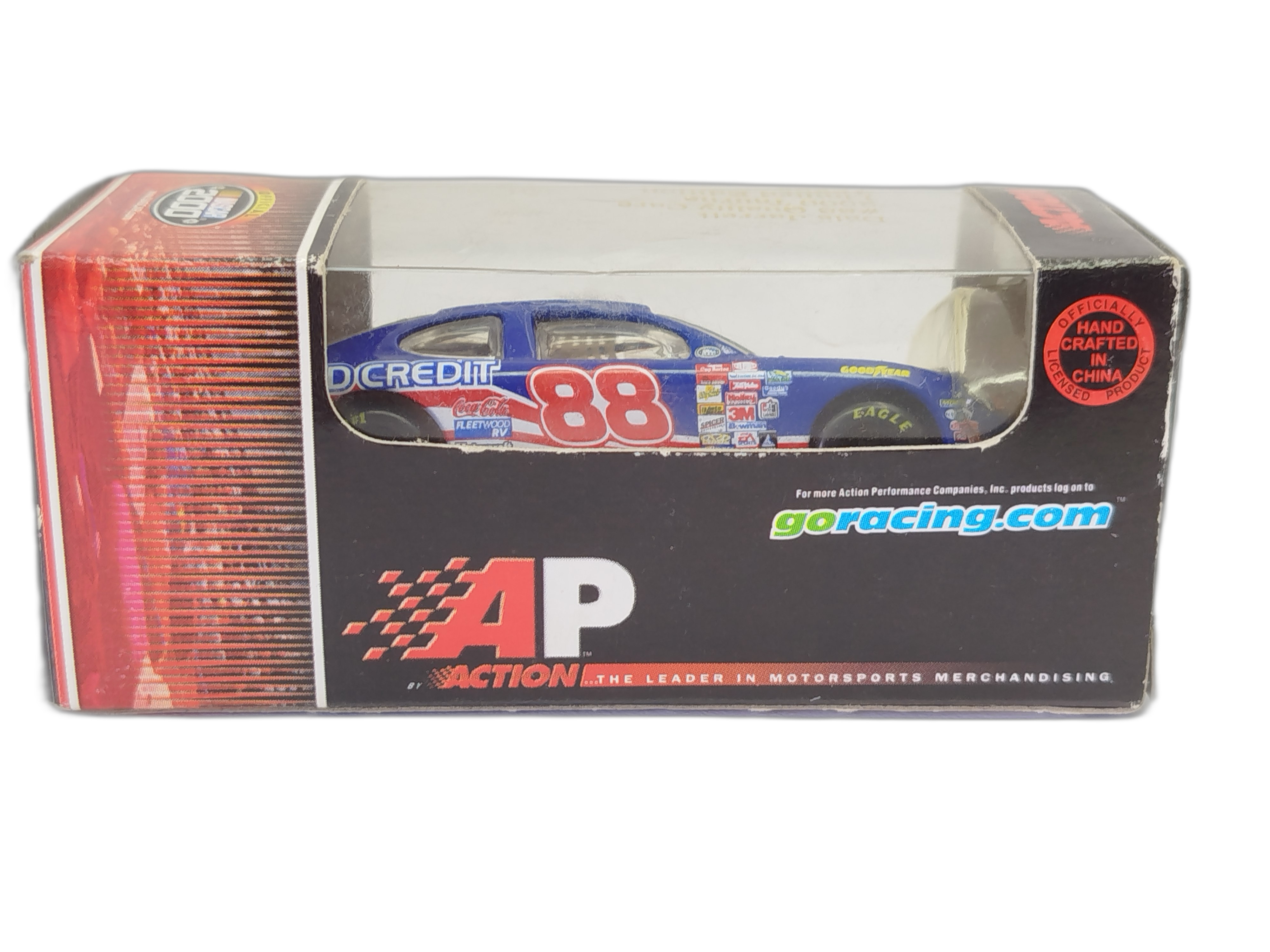 Carro  Ford Taurus de la temporada 2000, perteneciente al legendario piloto campeón de la NASCAR Dale Jarrett 