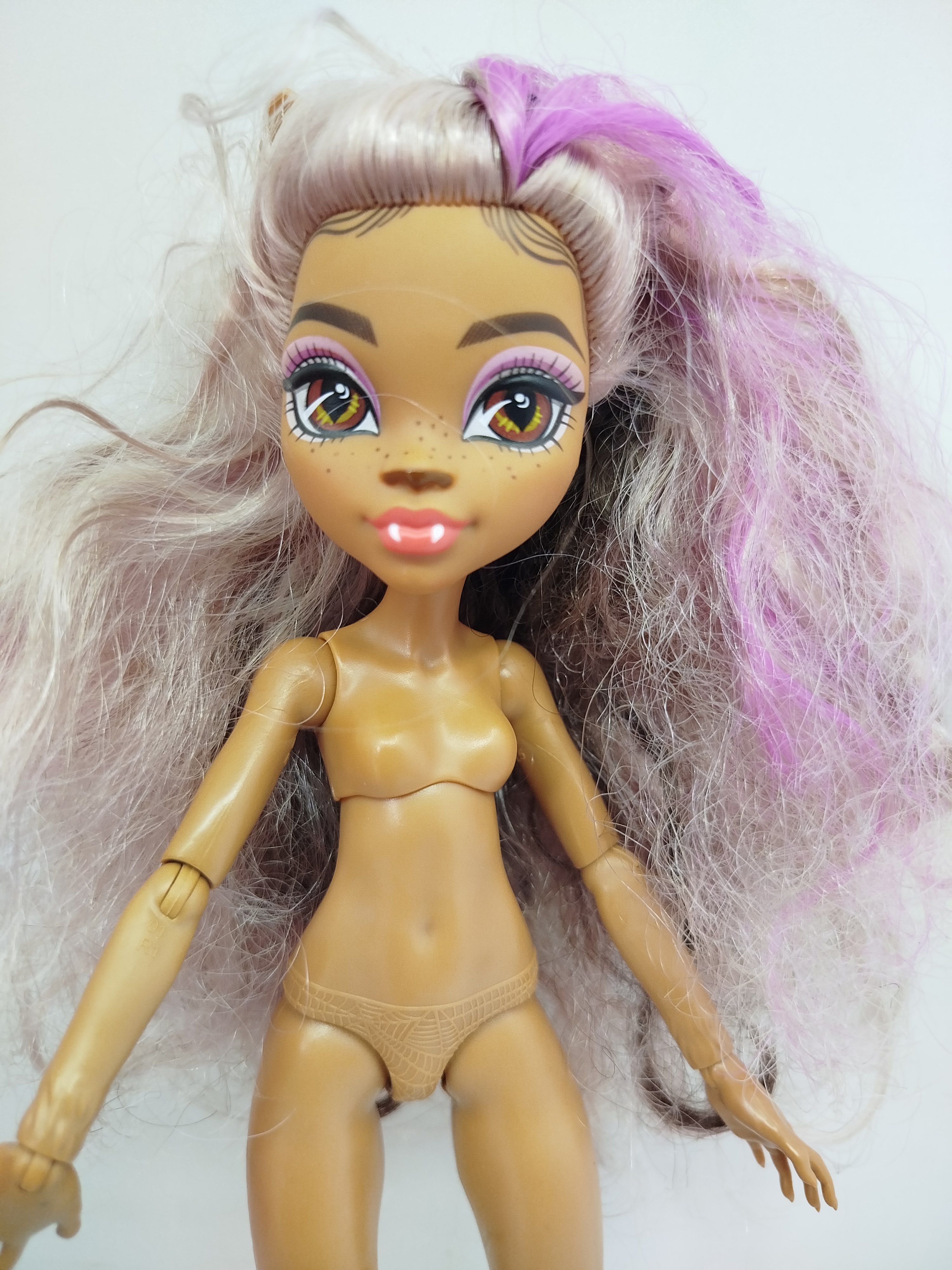 Monster High -  Clawdeen Wolf, la mujer lobo coprotagonista de la franquicia, en su versión de la Generación 3 (G3),