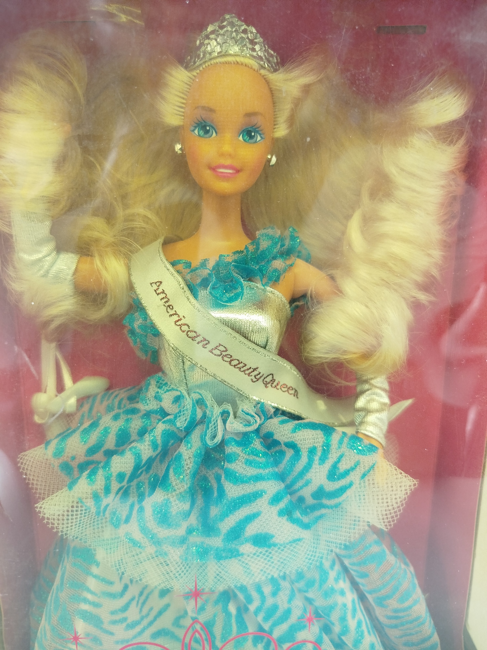  American Beauty Queen Barbie, fabricada por Mattel en el año 1991