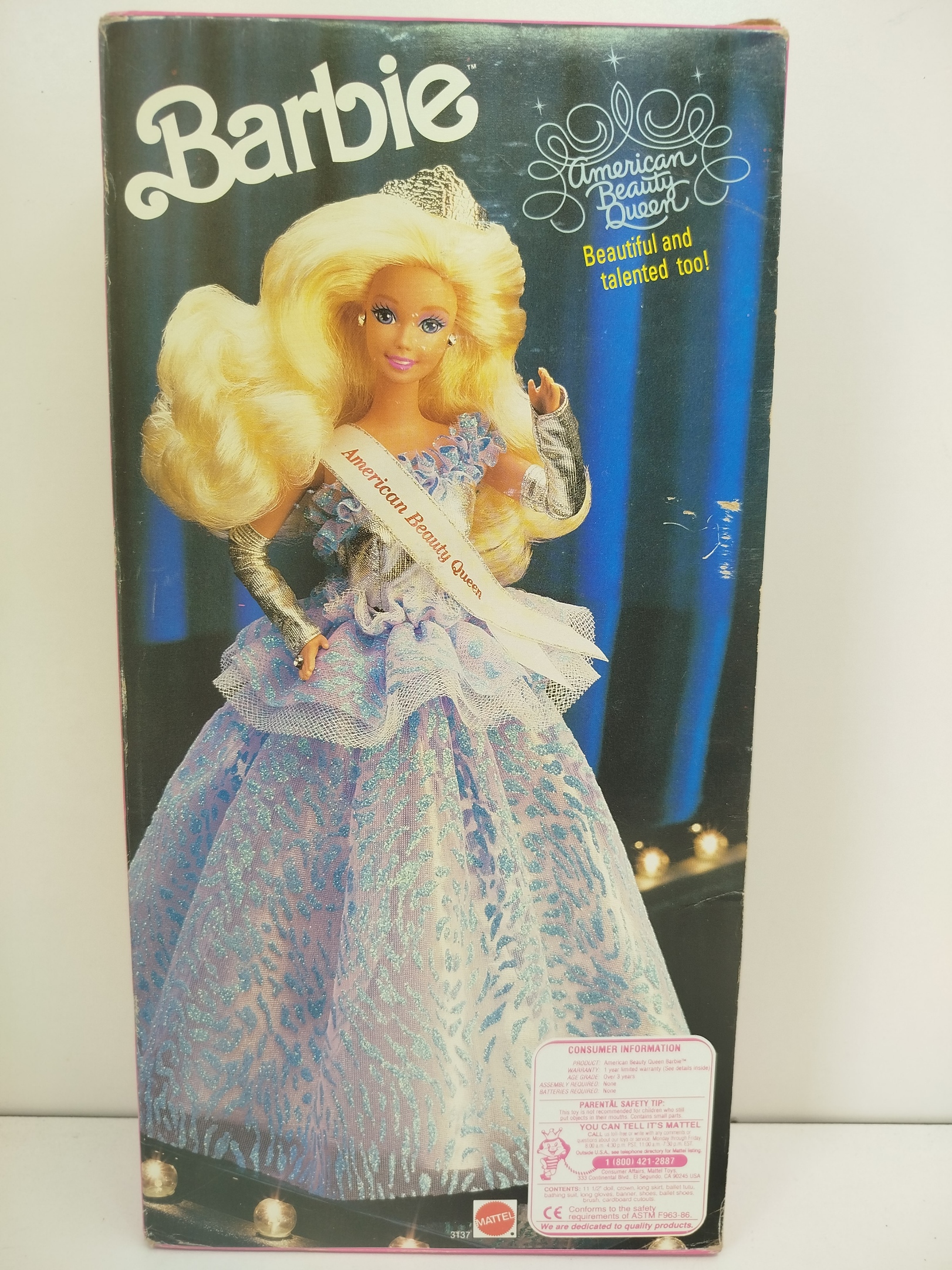  American Beauty Queen Barbie, fabricada por Mattel en el año 1991