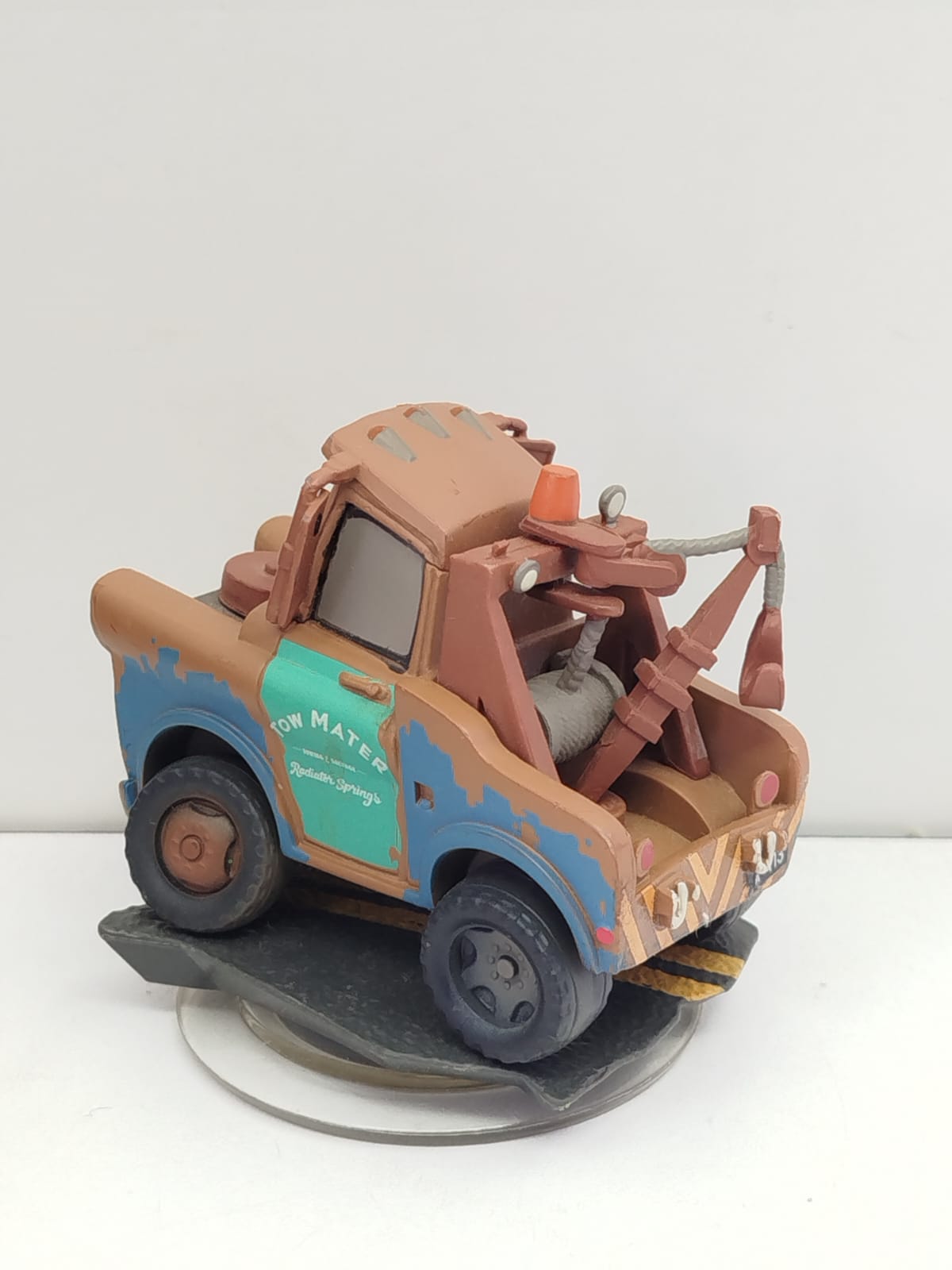 INFINITY -    Mate basada en la franquicia Cars de Pixar.