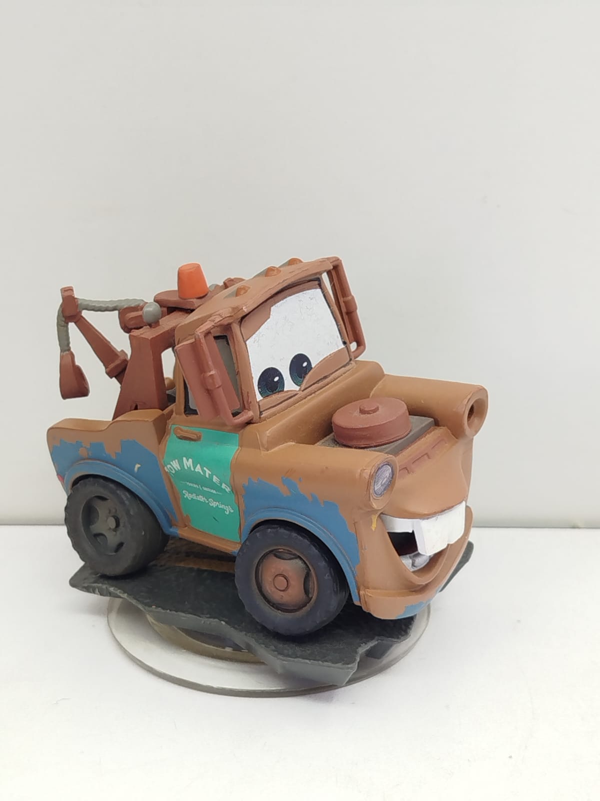 INFINITY -    Mate basada en la franquicia Cars de Pixar.