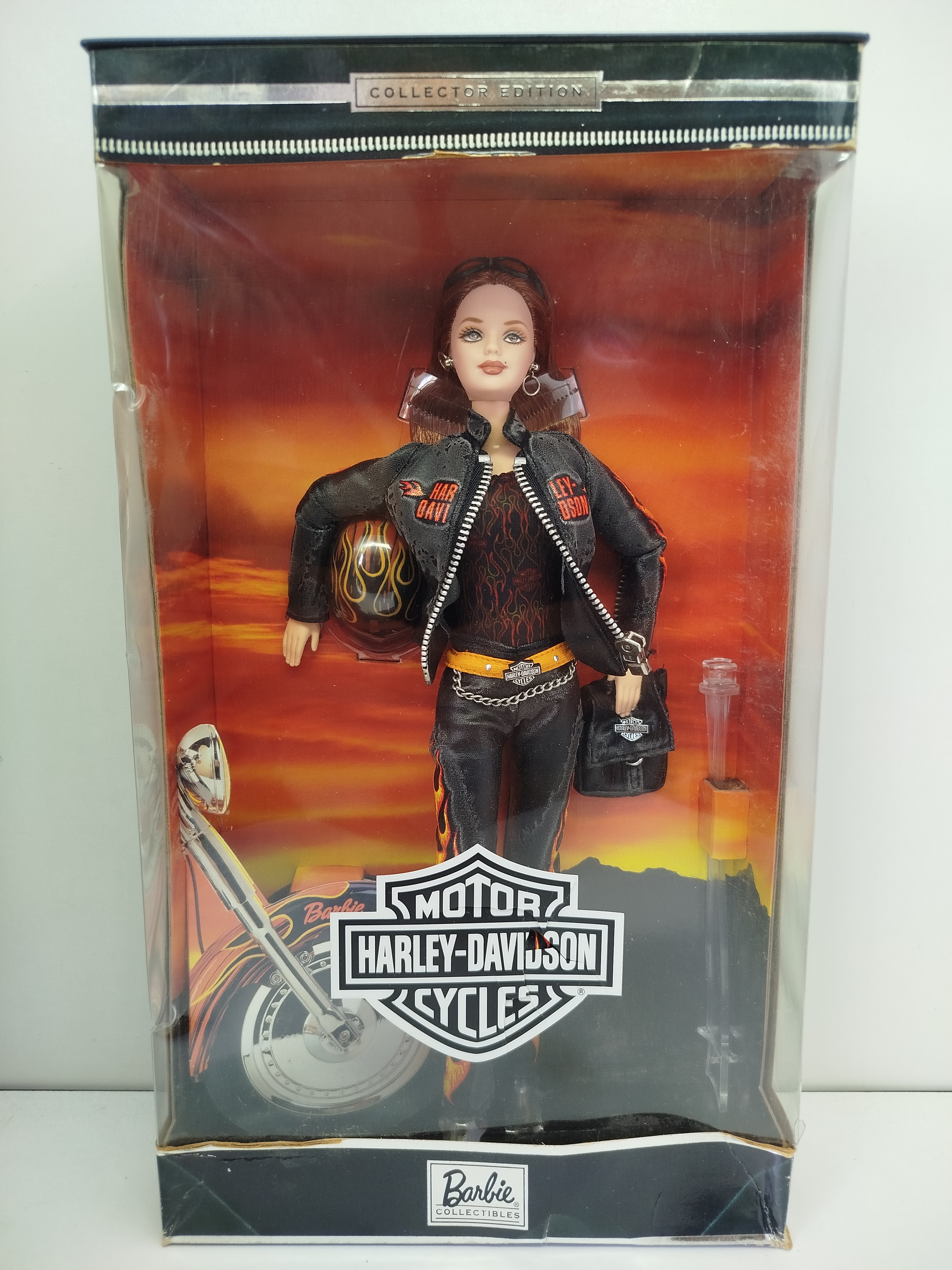 Barbie - Harley-Davidson Barbie Doll #5, lanzada al mercado por Mattel en el año 2000.  Caja en buen estado.
