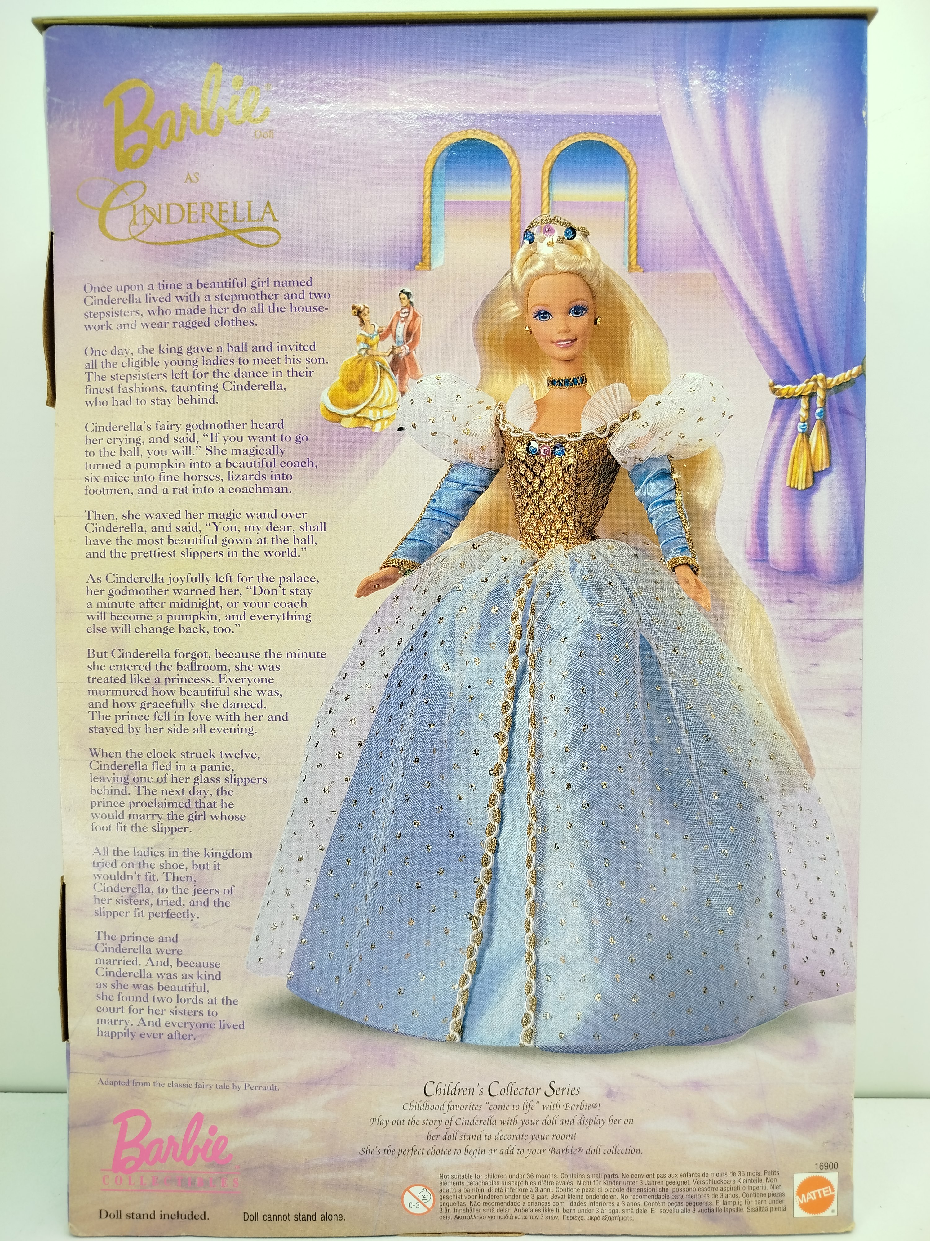 Barbie - Barbie como Cenicienta de 1996 (lanzada comercialmente entre 1996 y 1997), siendo la tercera entrega de la colección Children's Collector Series