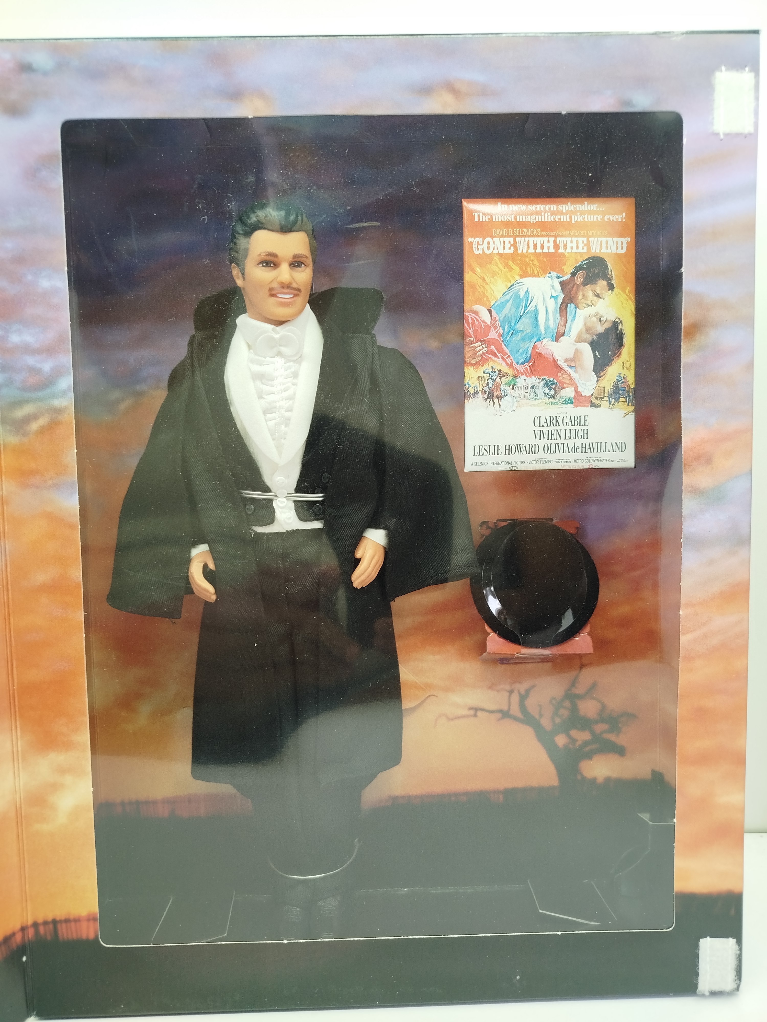 Barbie -  Ken como Rhett Butler, lanzado al mercado en 1994 dentro de la línea de colección Hollywood Legends Collection