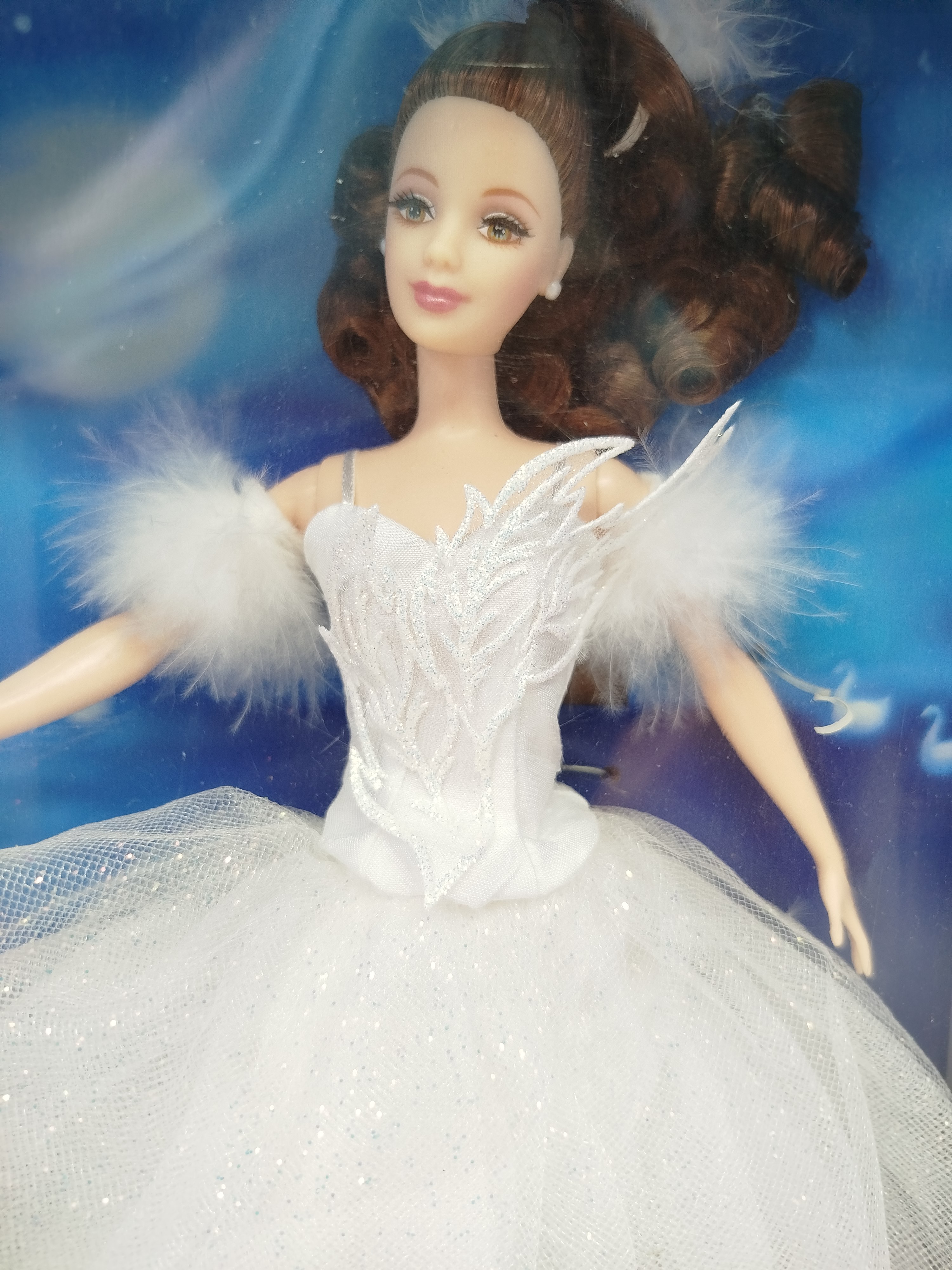 Barbie -  Swan Ballerina from Swan Lake Barbie, lanzada en el año 2001 como parte de la línea Classic Ballet Series (Collector Edition).