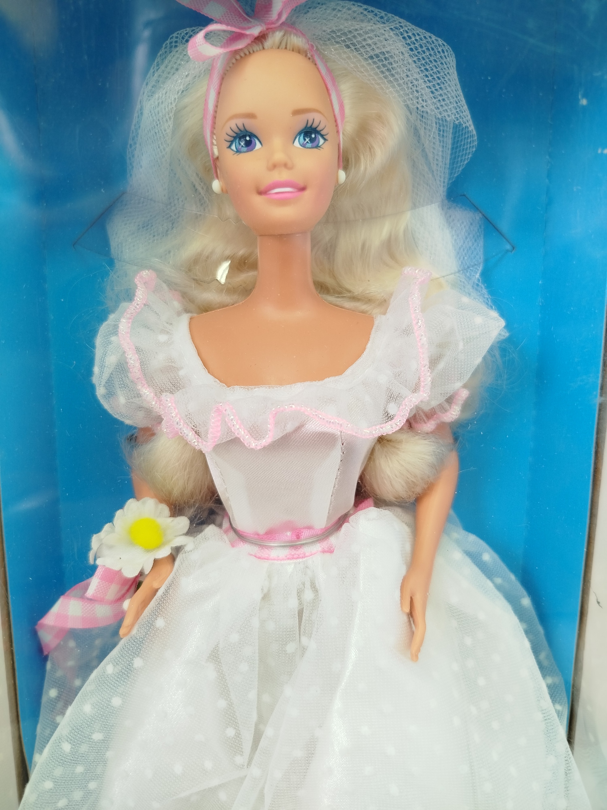 Barbie - Country Bride Barbie (Wal-Mart Special Edition), lanzada oficialmente al mercado en el año 1994.