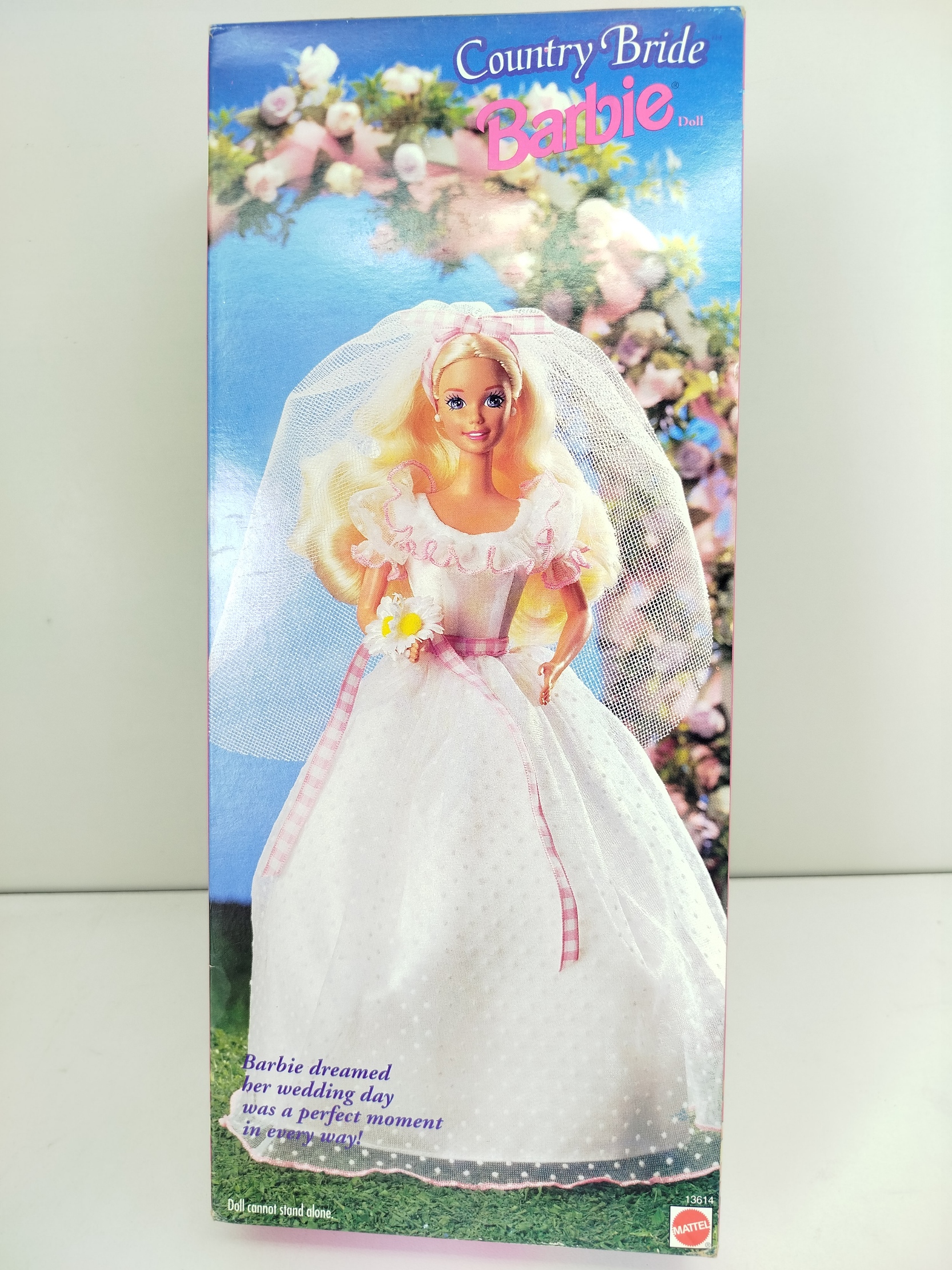 Barbie - Country Bride Barbie (Wal-Mart Special Edition), lanzada oficialmente al mercado en el año 1994.