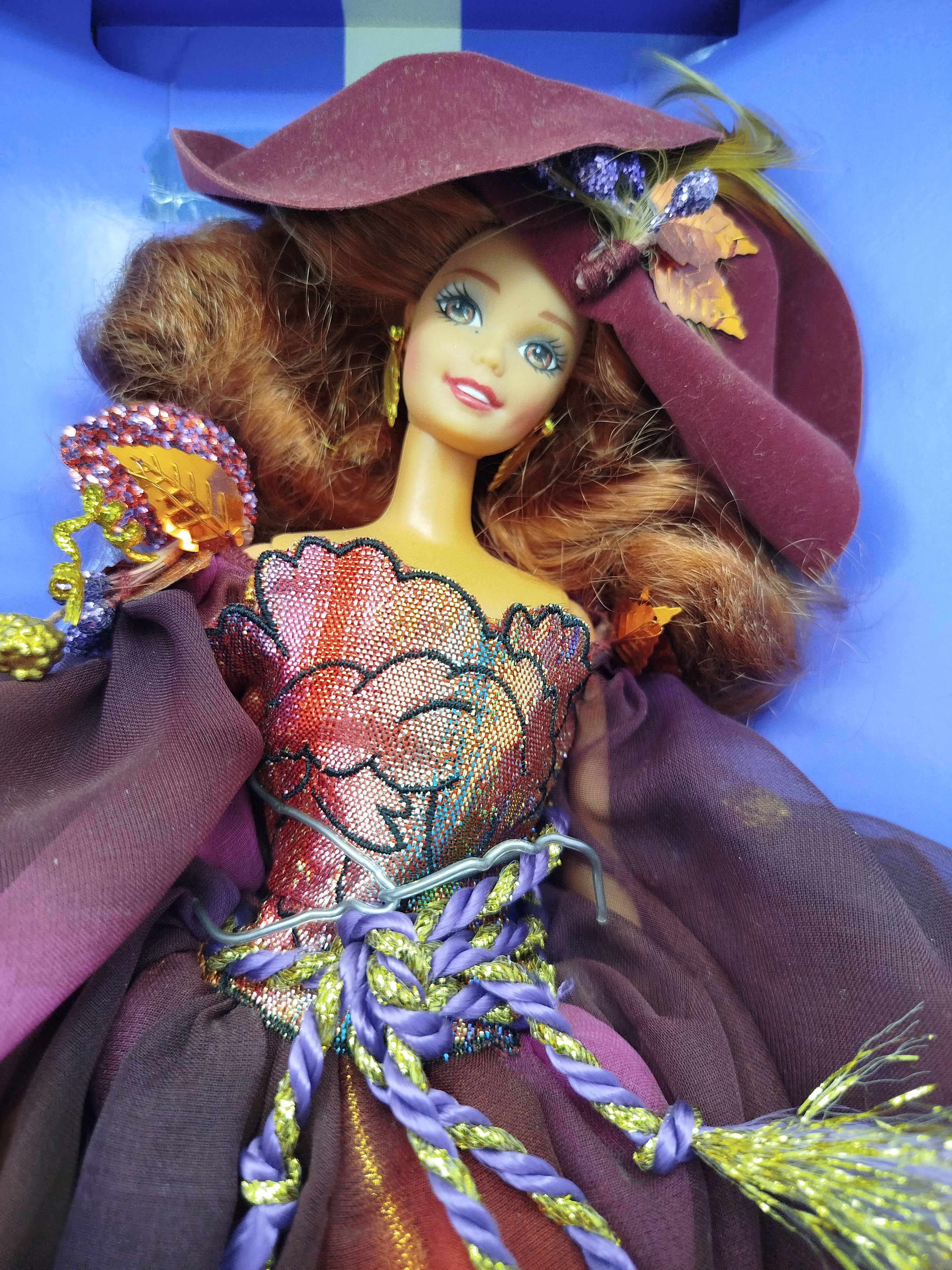 Barbie - Autumn Glory Barbie, la tercera edición especial de la serie Enchanted Seasons Collection® lanzada por Mattel
