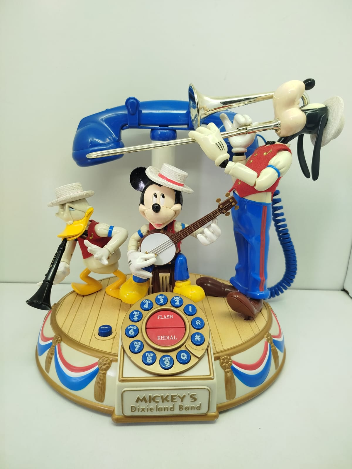 teléfono animado y musical "Mickey's Dixieland Band" (ver video)