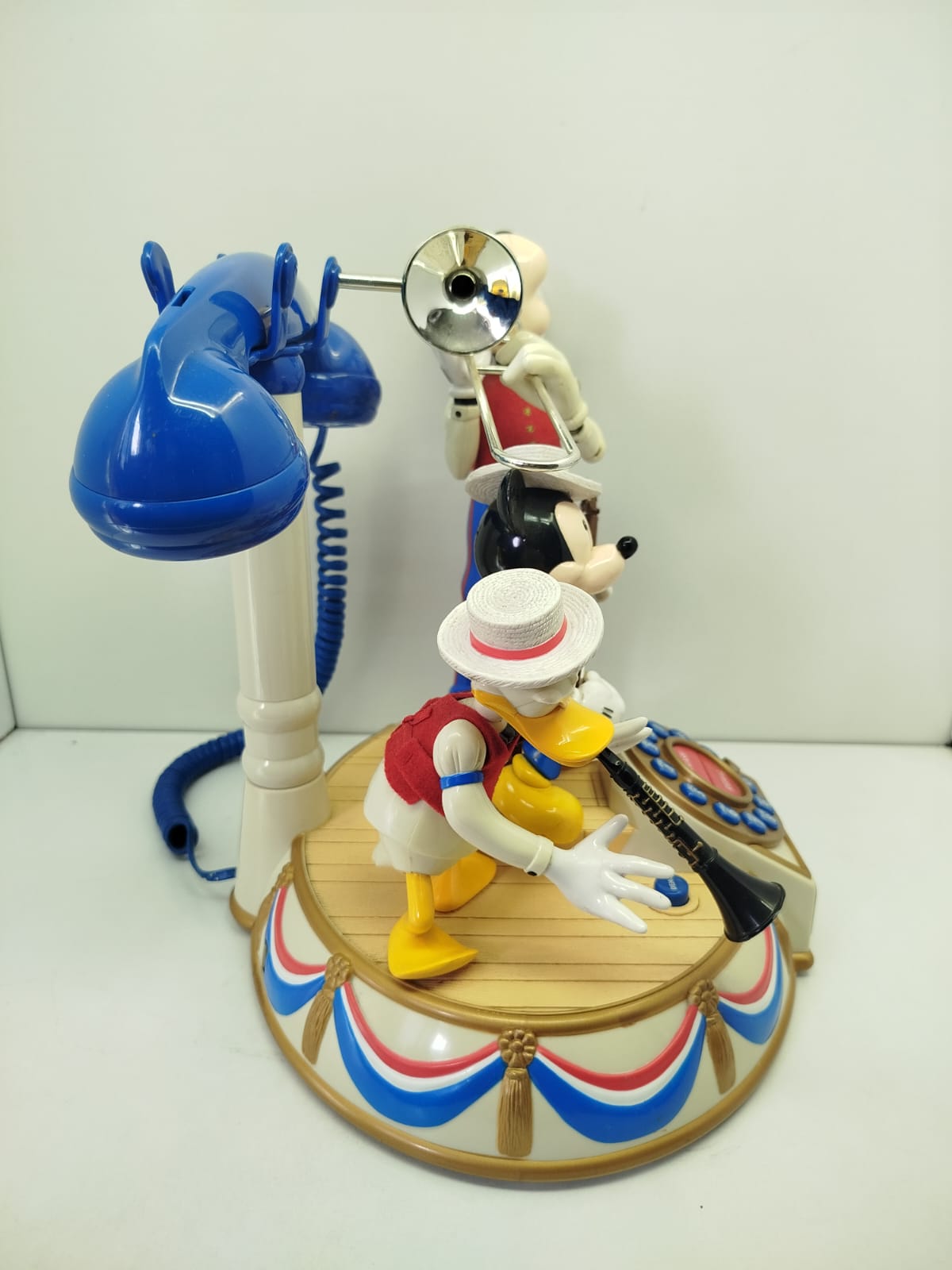teléfono animado y musical "Mickey's Dixieland Band" (ver video)