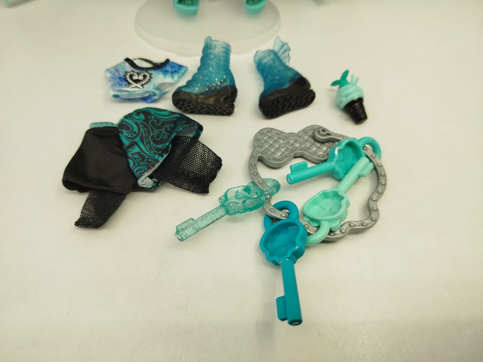  Lagoona Blue, perteneciente también a la línea Monster High Skulltimate Secrets: Fearidescent (Serie 2)