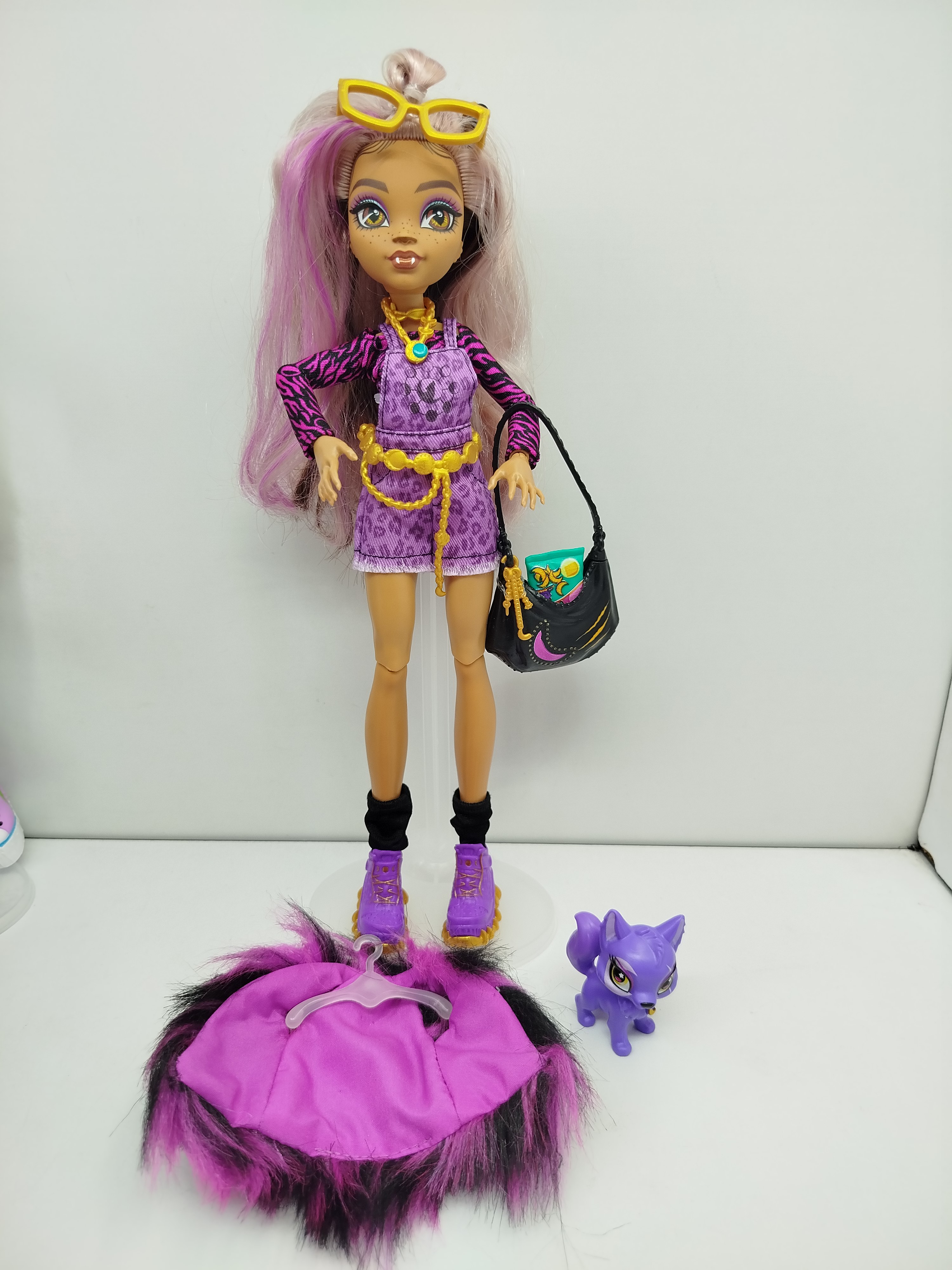  Clawdeen Wolf (Generación 3 / G3) de Monster High, en su versión clásica o de firma de Mattel.