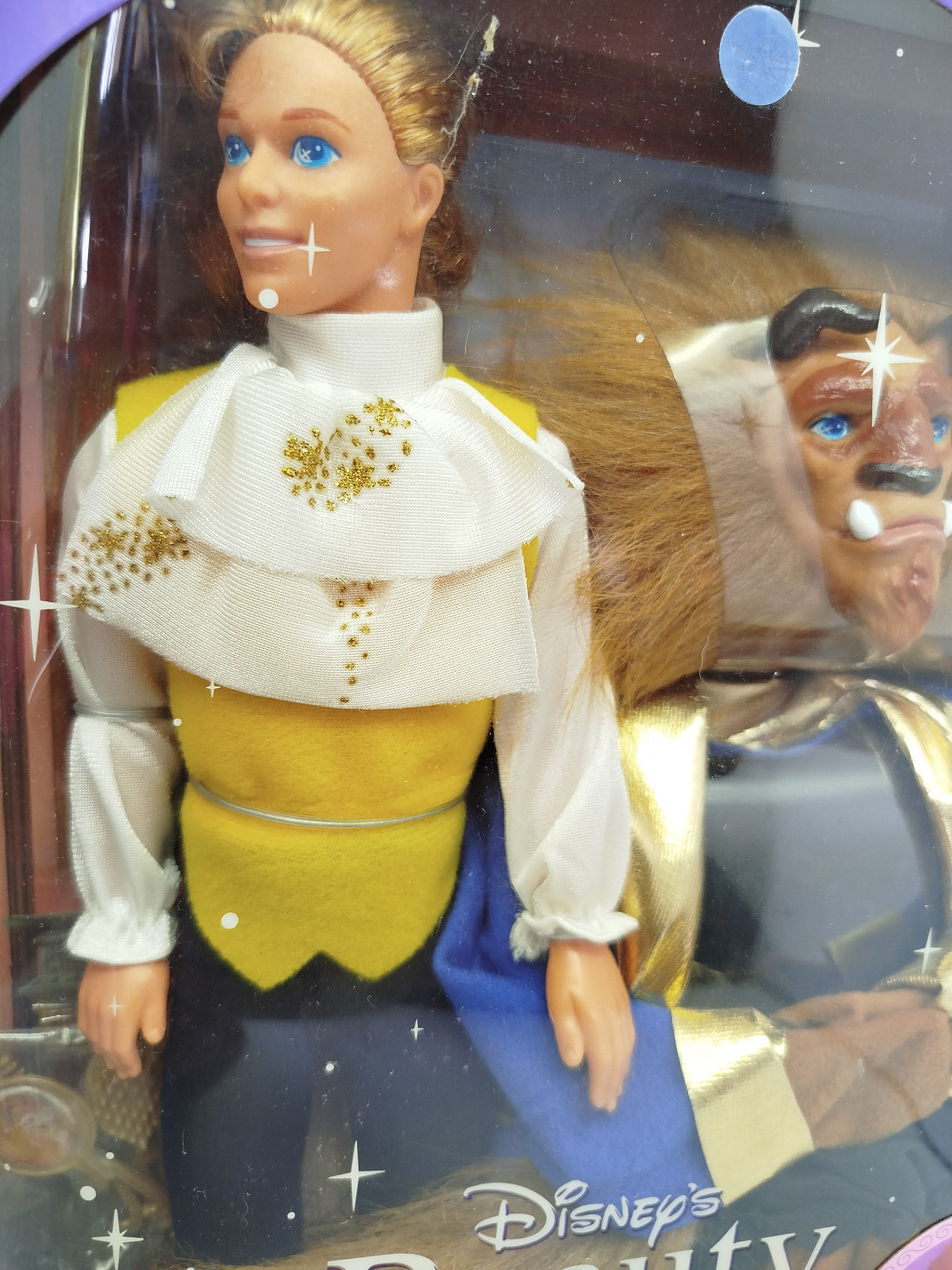  "The Beast" (La Bestia) de Disney Classics Mattel, lanzada  1991/1992 para el estreno de la película animada de La Bella y la Bestia.
