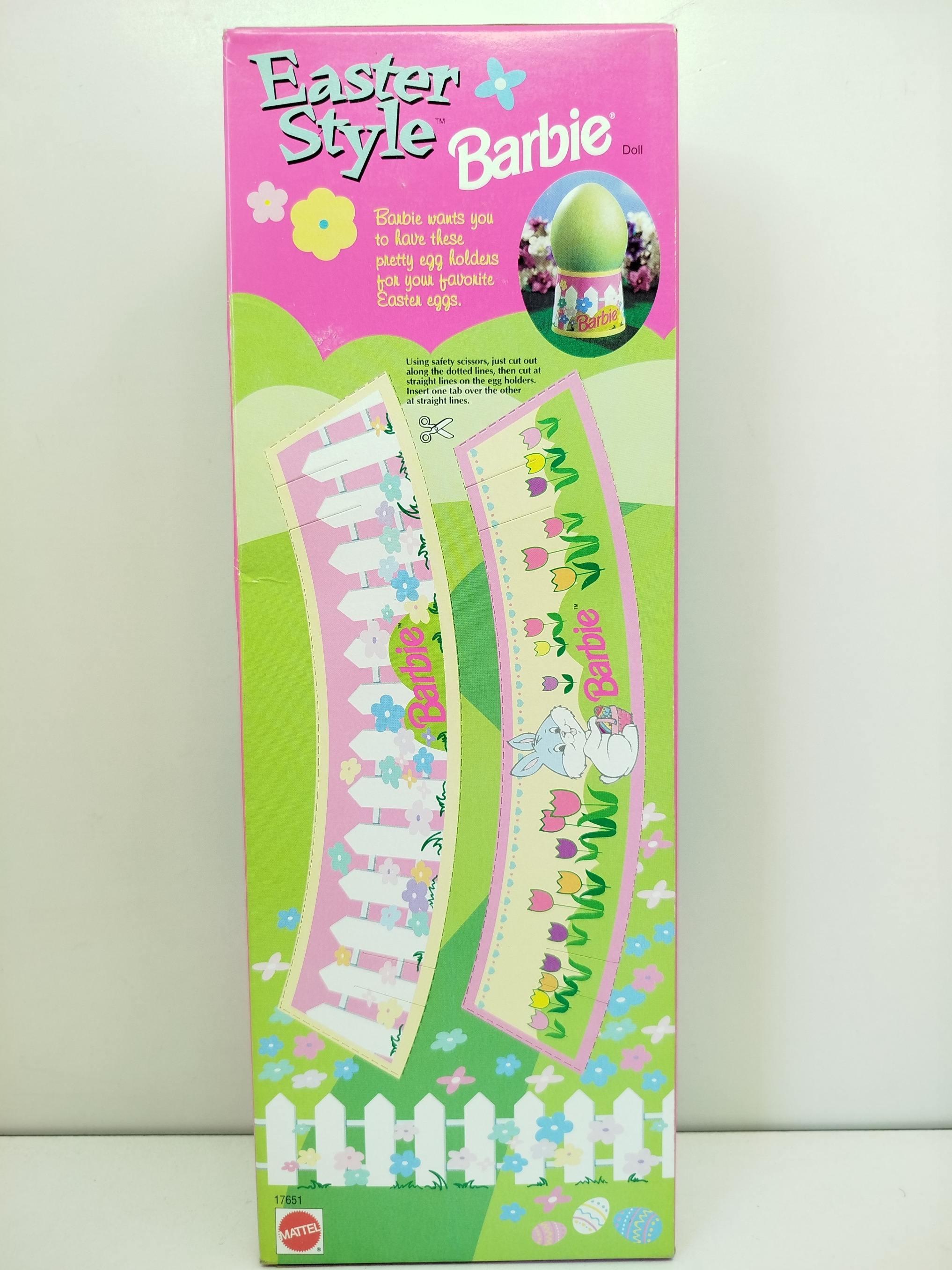 Easter Style Barbie - Special Edition (Modelo 17651), lanzada al mercado por Mattel en 1997 como una edición especial temática para celebrar la Pascua.