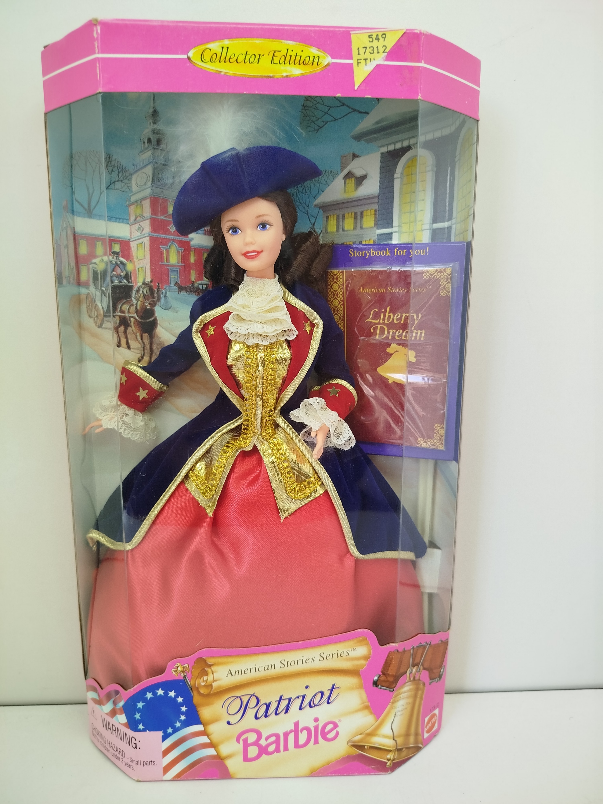 Patriot Barbie - American Stories Series (Modelo 17312), lanzada por Mattel en 1997 como una edición de colección que incluye un libro de cuentos histórico titulado "Liberty Dream".