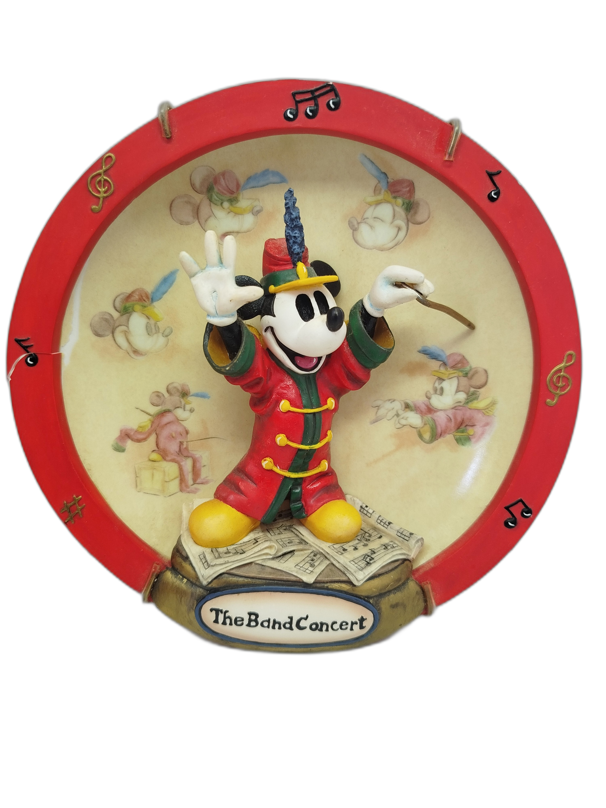 plato decorativo de pared en 3D de Disney que representa a Mickey Mouse como director en "The Band Concert"