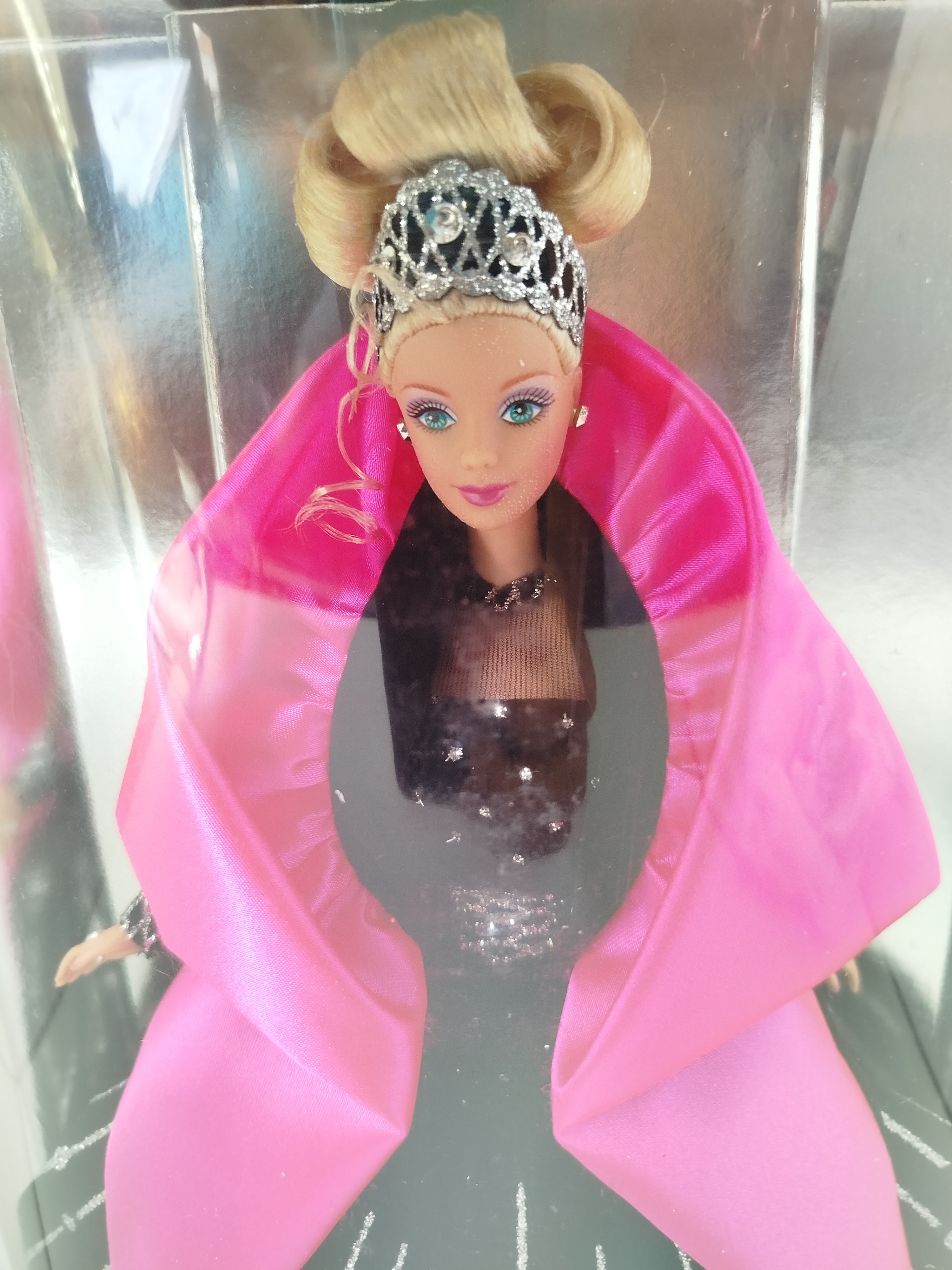 Barbie Happy Holidays de 1998 (Edición Especial de Mattel, modelo 20200)