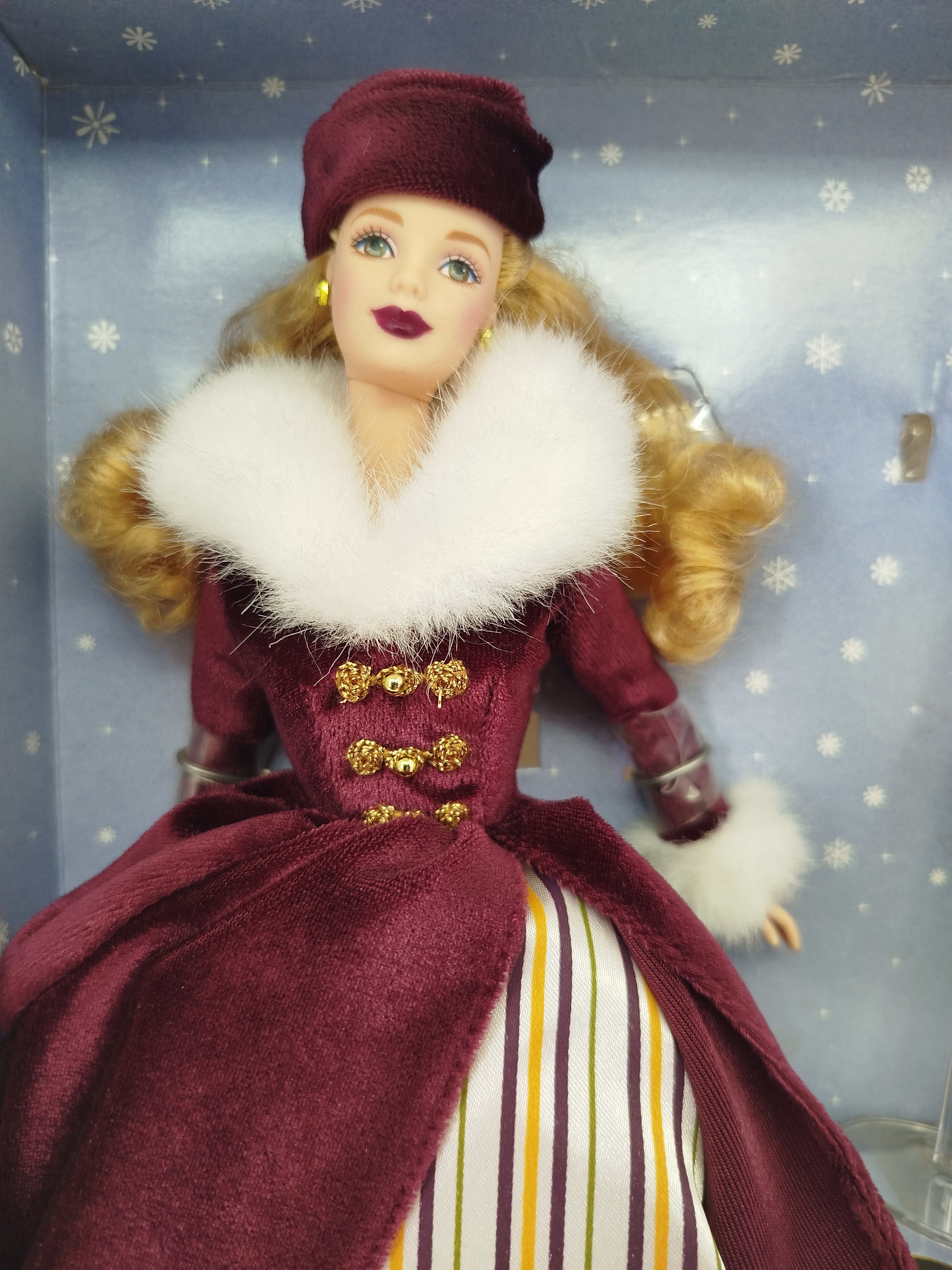 Barbie Victorian Ice Skater (Edición Especial del año 2000) de Mattel.