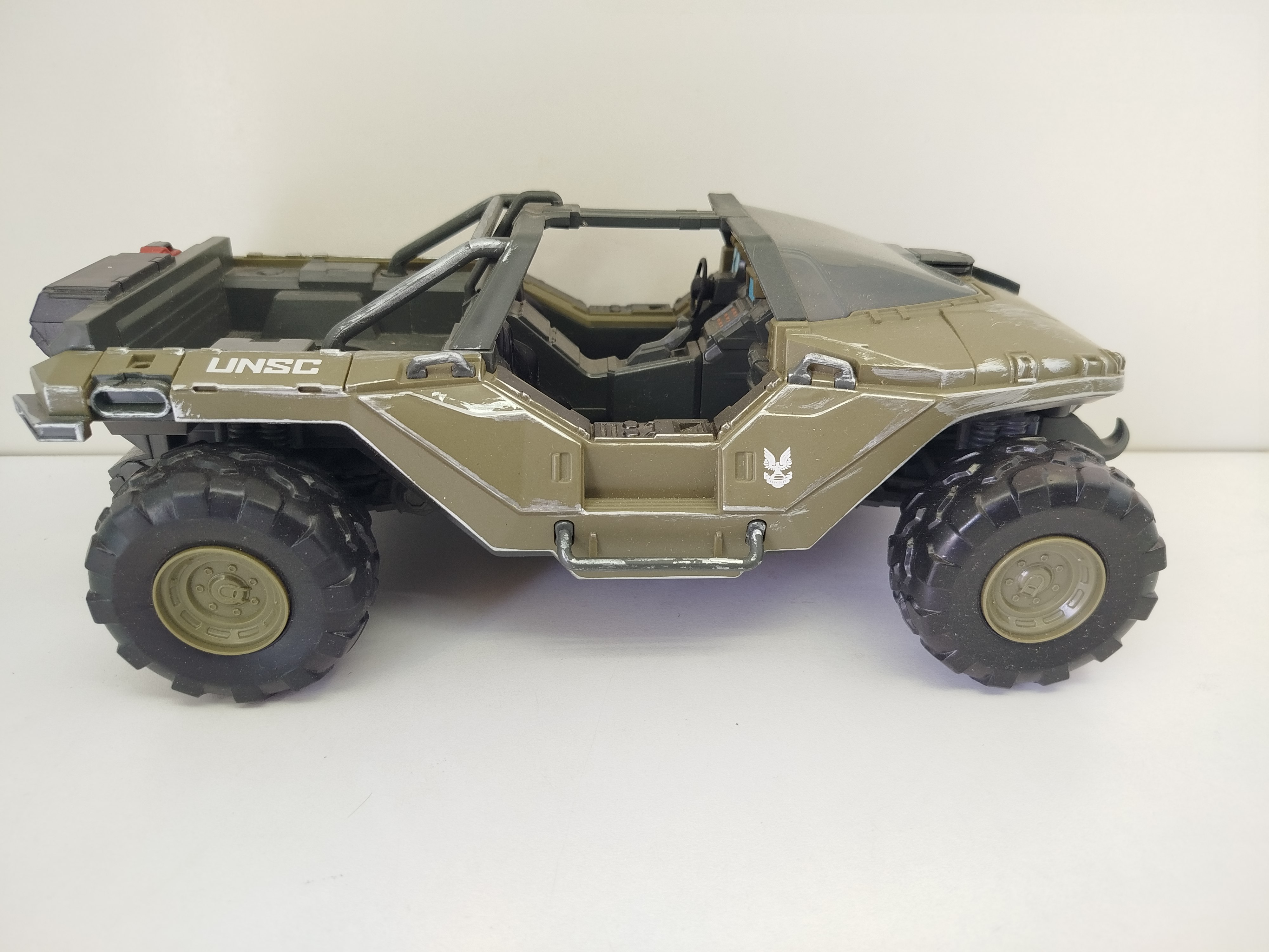 Warthog de la UNSC  franquicia Halo, lanzado por Jazwares bajo la colección "World of Halo" en el año 2020