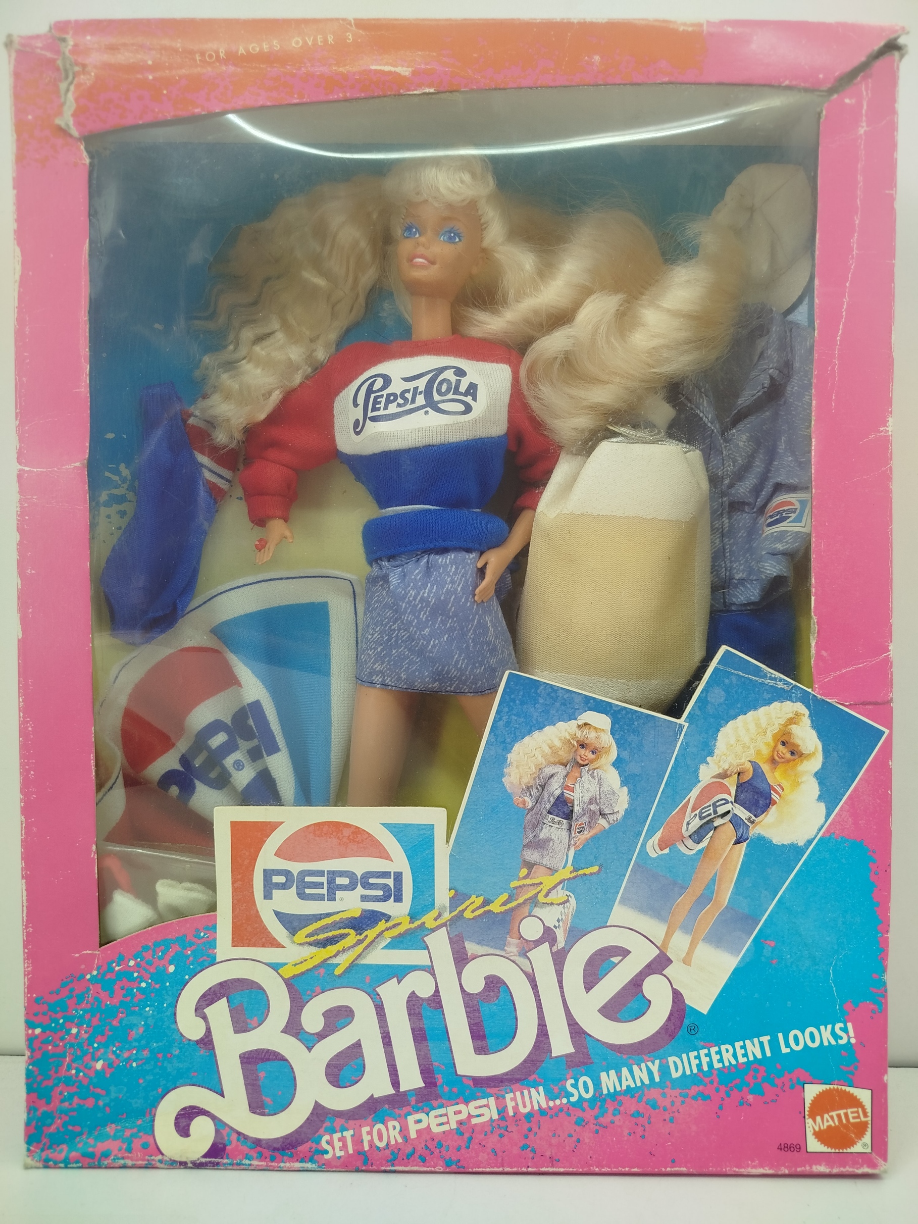 Edición especial Pepsi Spirit Barbie, fabricada por Mattel en el año 1989 