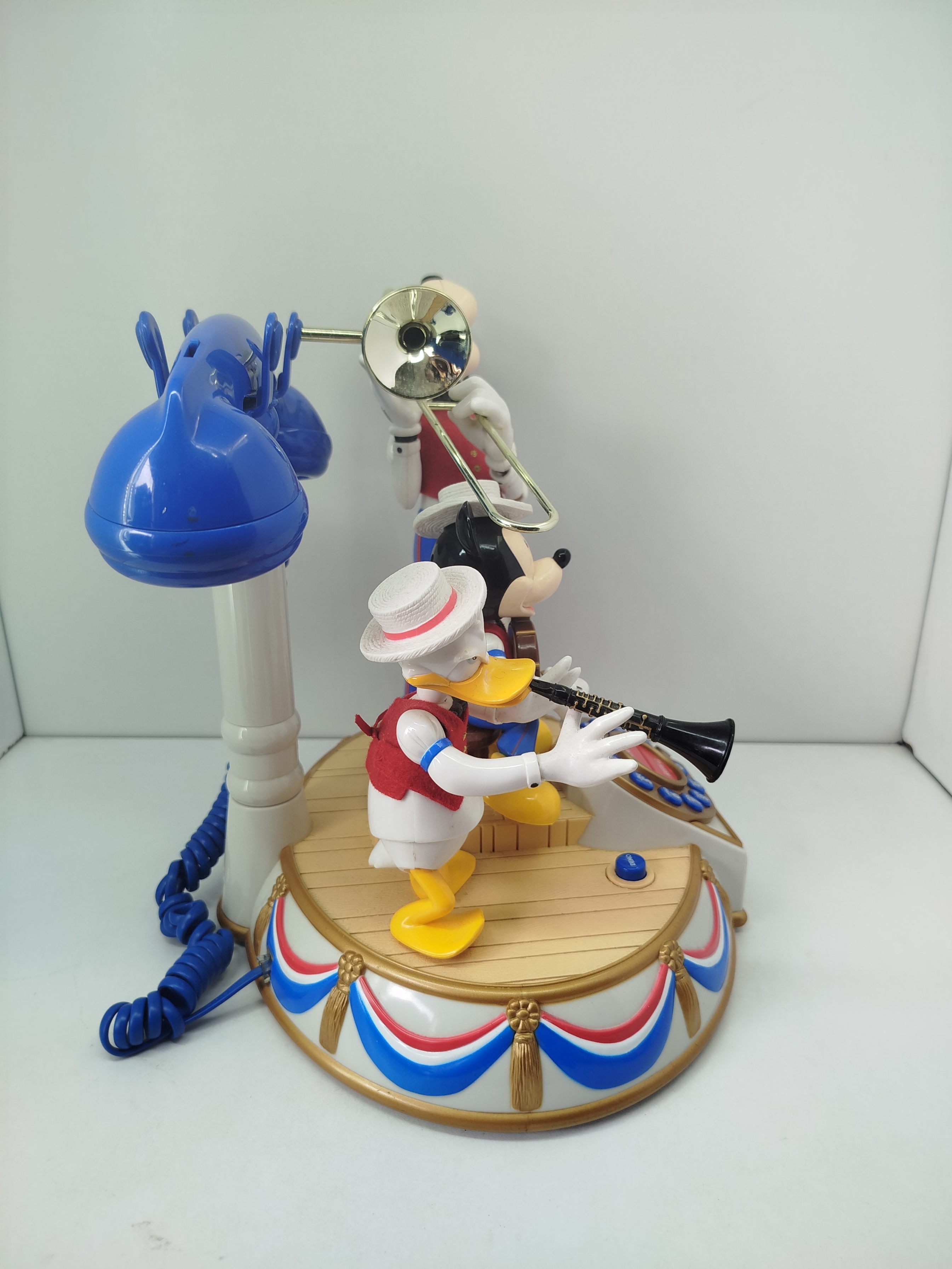 teléfono animado y musical "Mickey's Dixieland Band" (ver video)